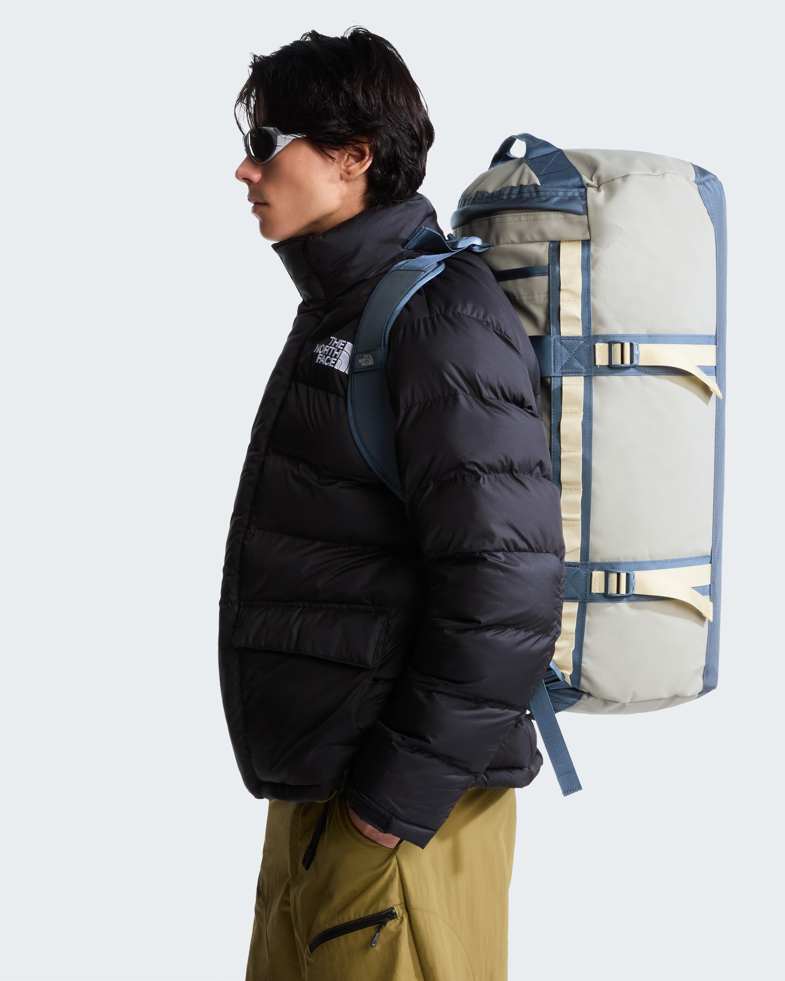 tomo　adidasパンツ+The North Faceバッグ The North Face Base Camp Duffel Small