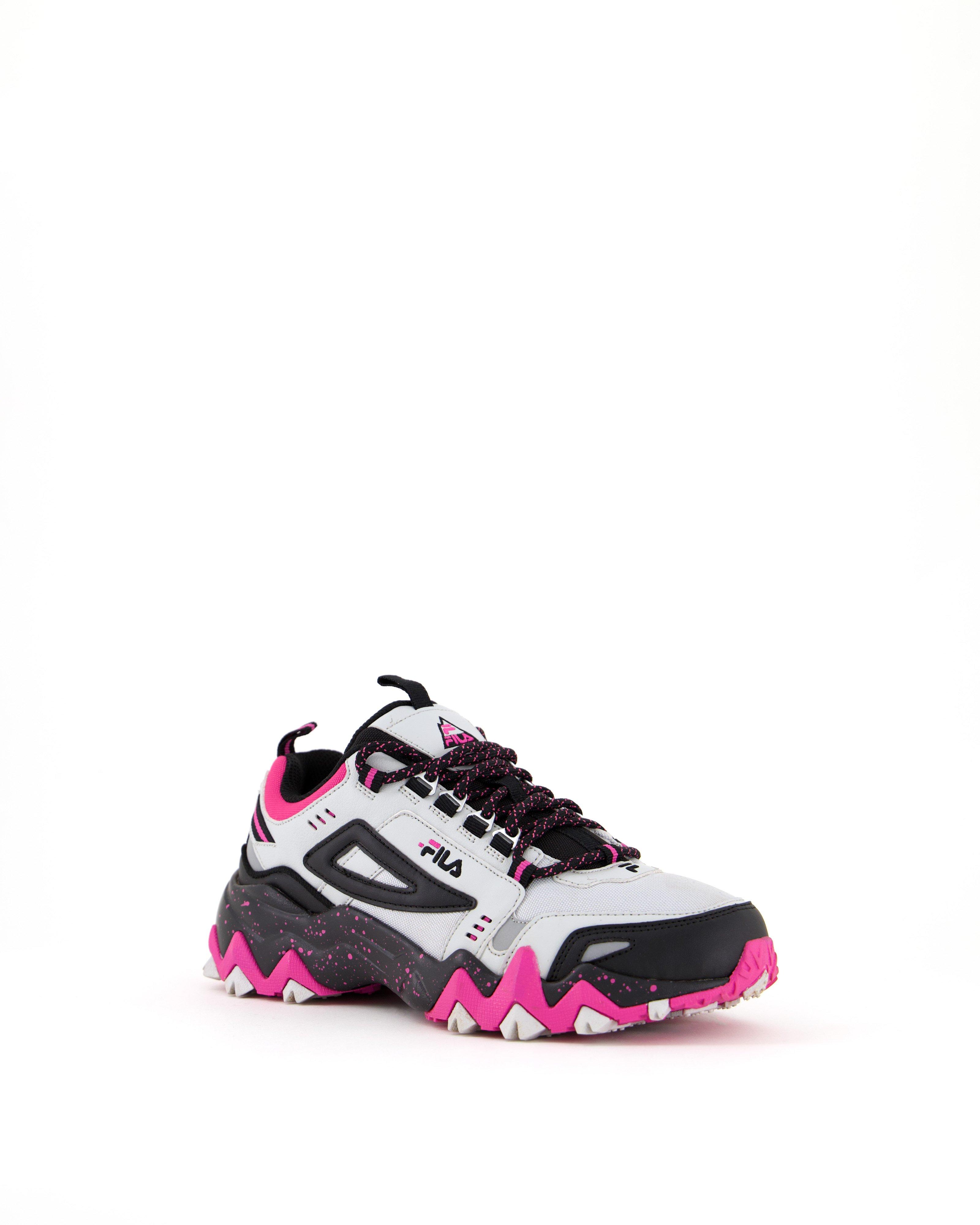 FILA Women s Oakmont Shoes