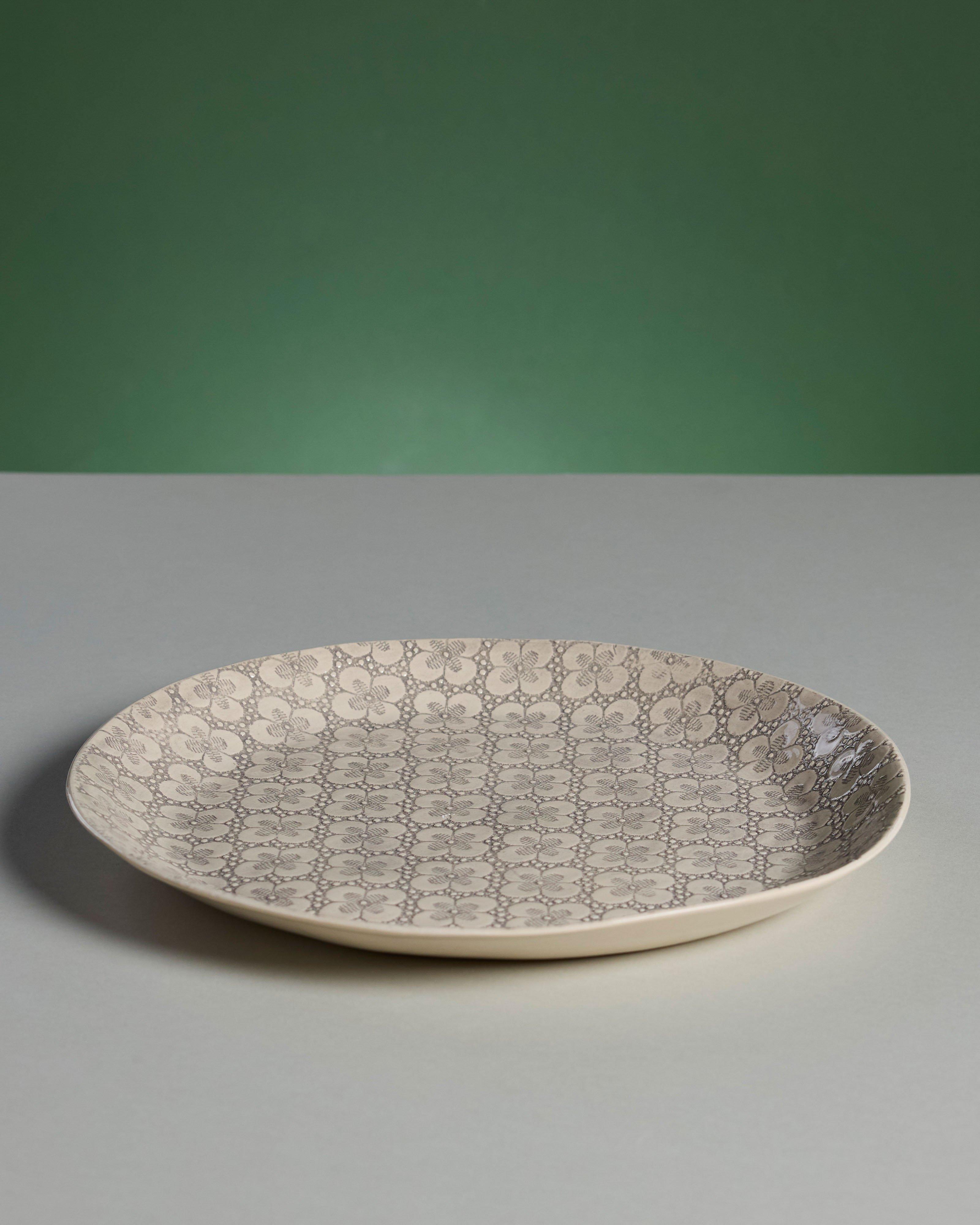 Wonki Ware Pattern Cake Plate -  Grey