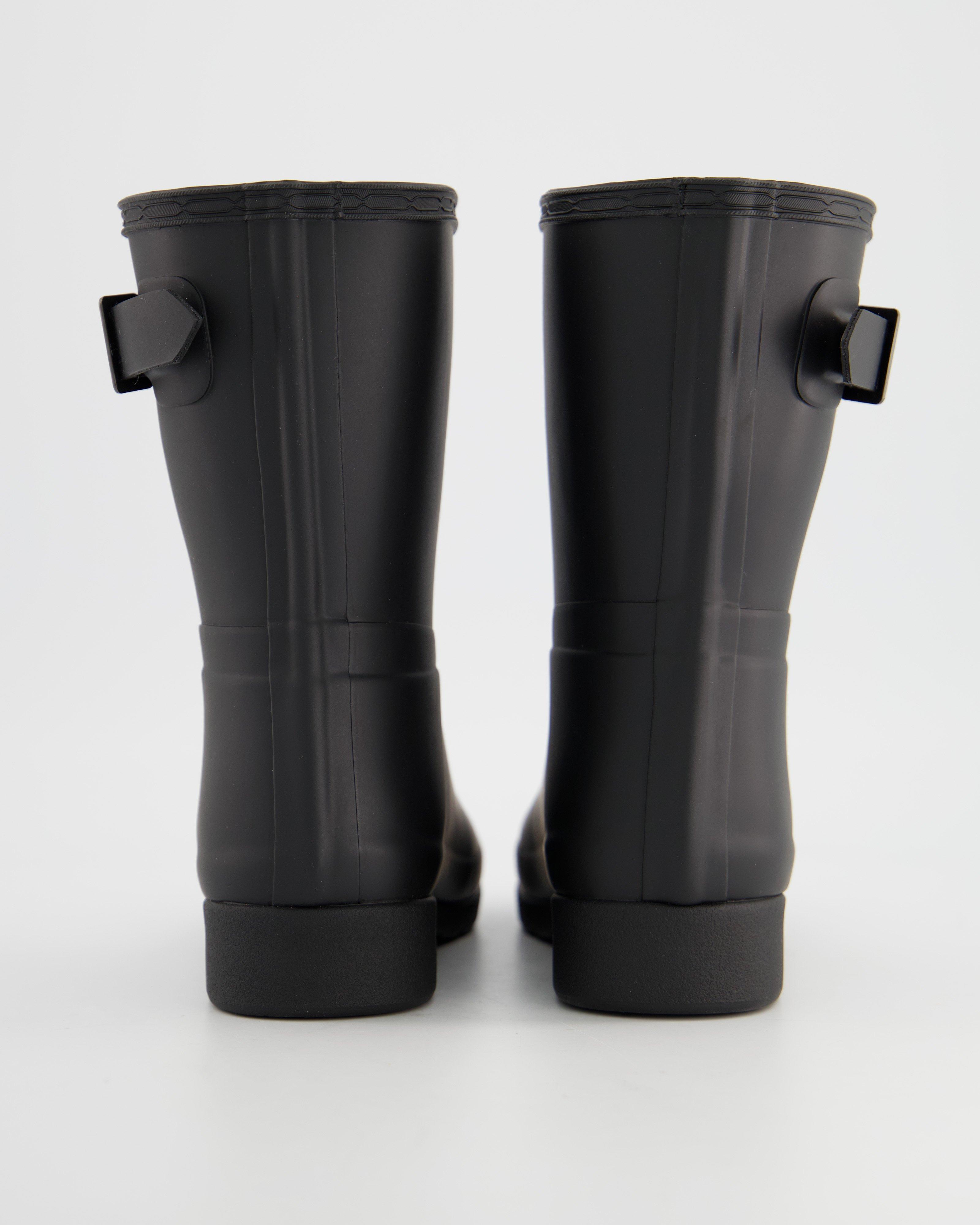 Short matte clearance black hunter boots