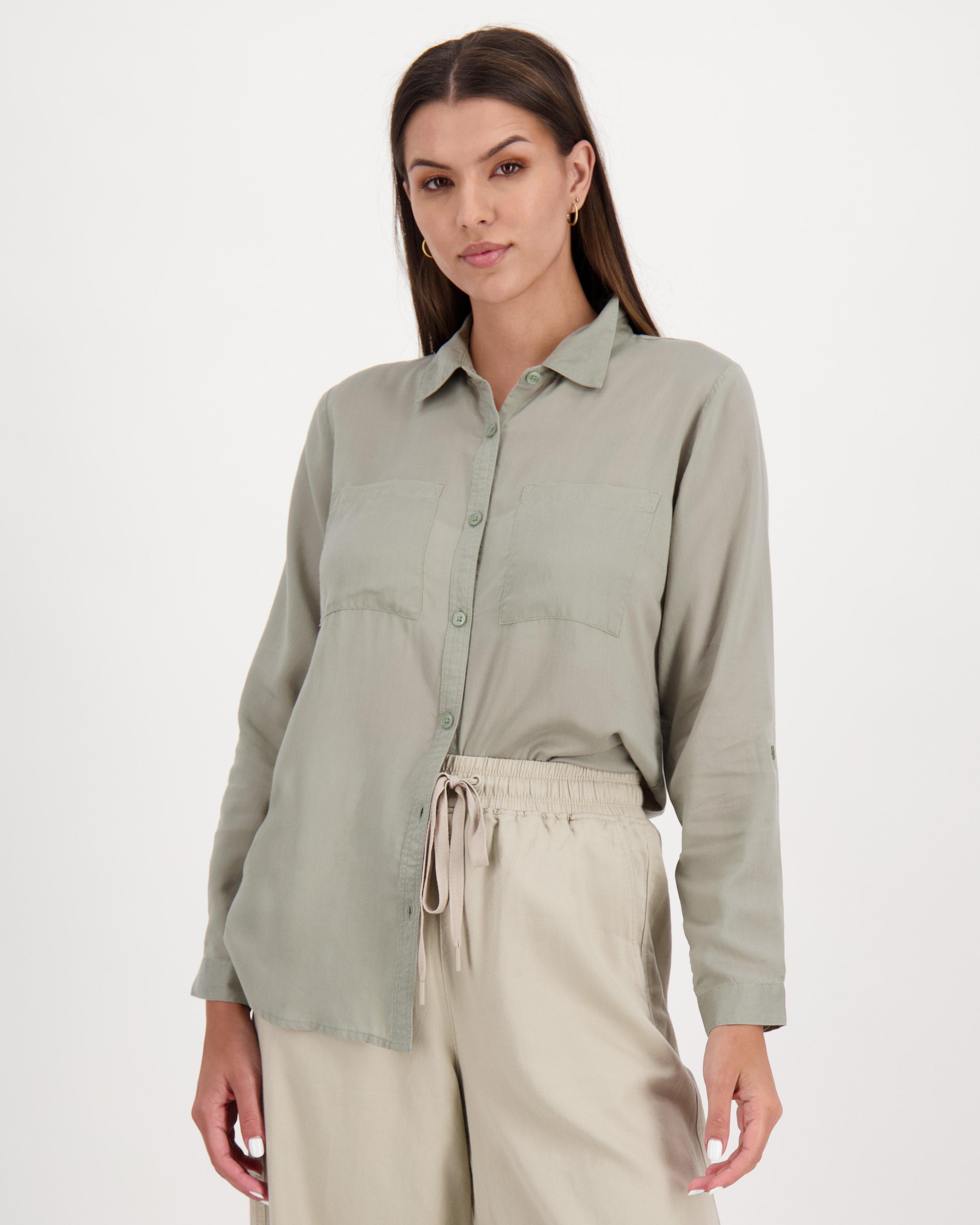 Rare Earth Women's Hallie Double Pocket Shirt -  Sage