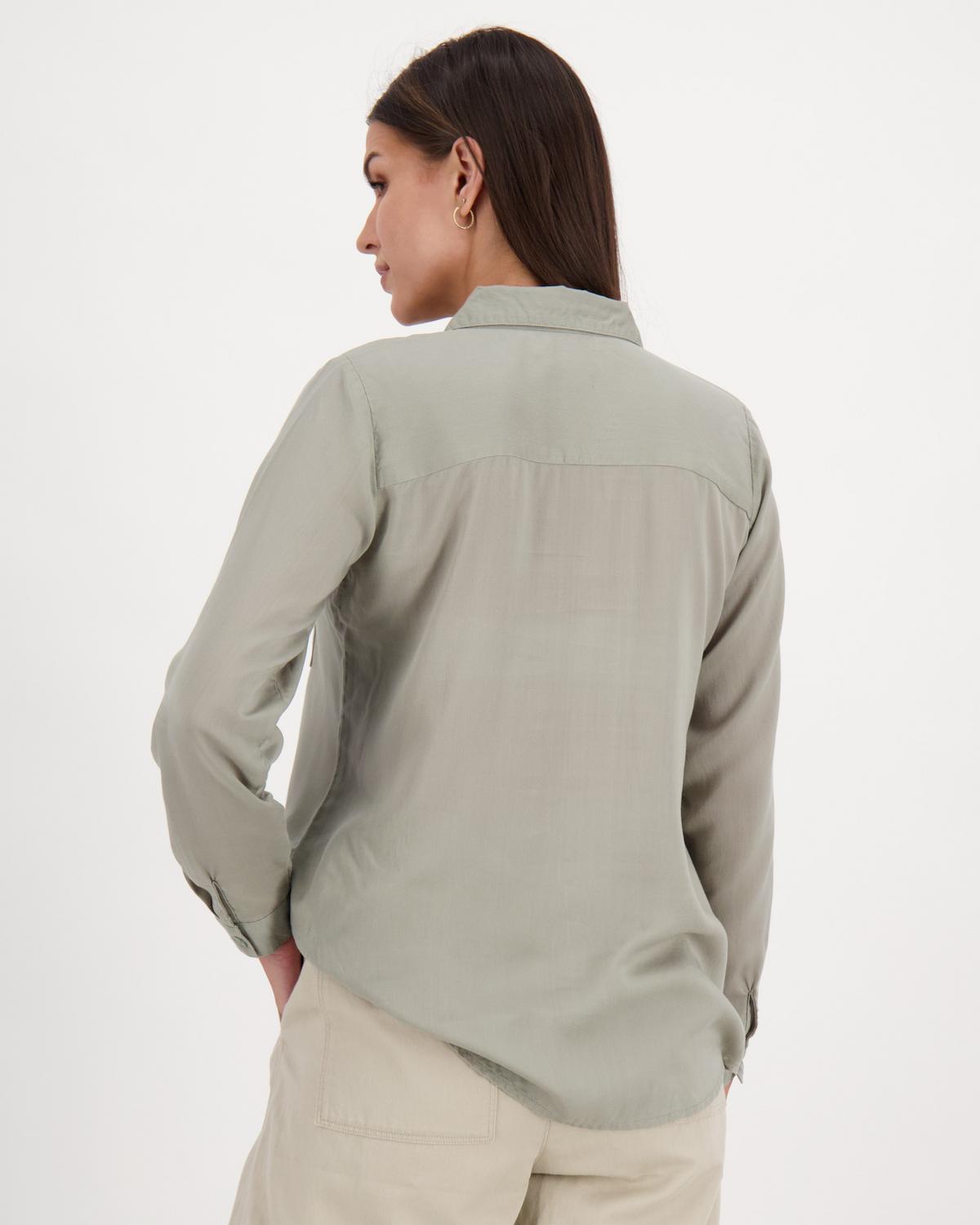 Rare Earth Women's Hallie Double Pocket Shirt -  Sage
