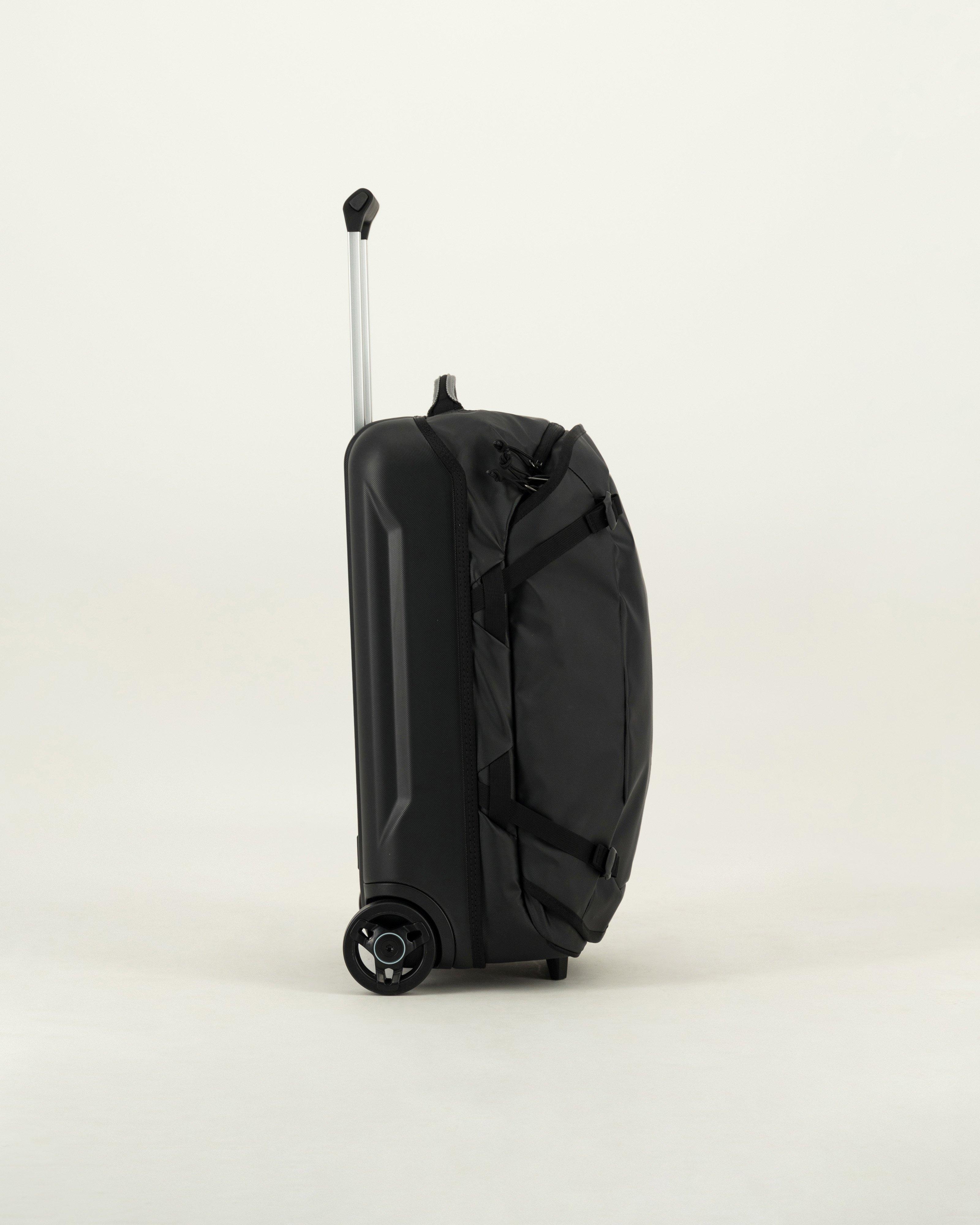 Thule Chasm Carry-On 40L Luggage Roller Bag -  Black