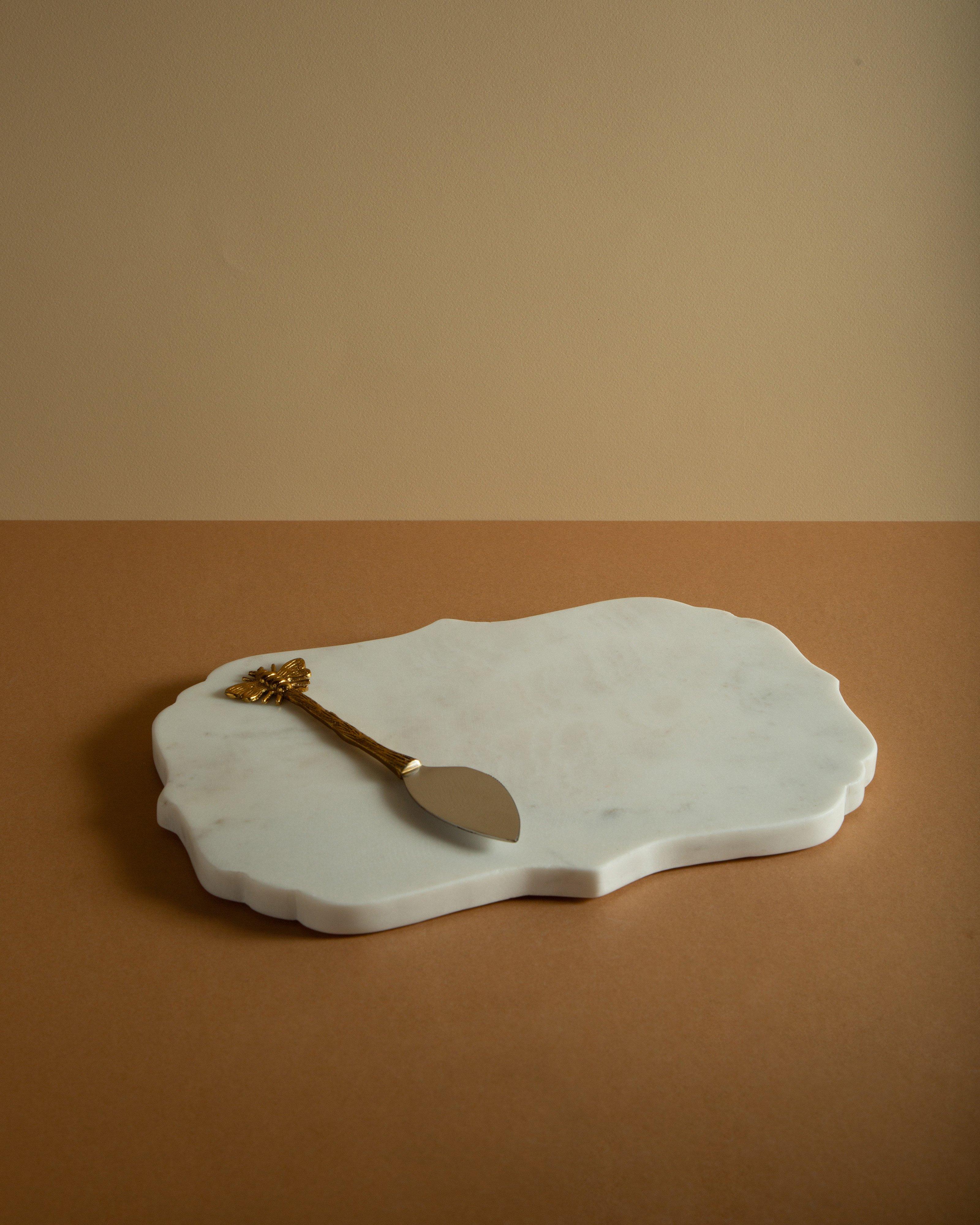 Festive Marble Board w Bee Cheese Knife -  White