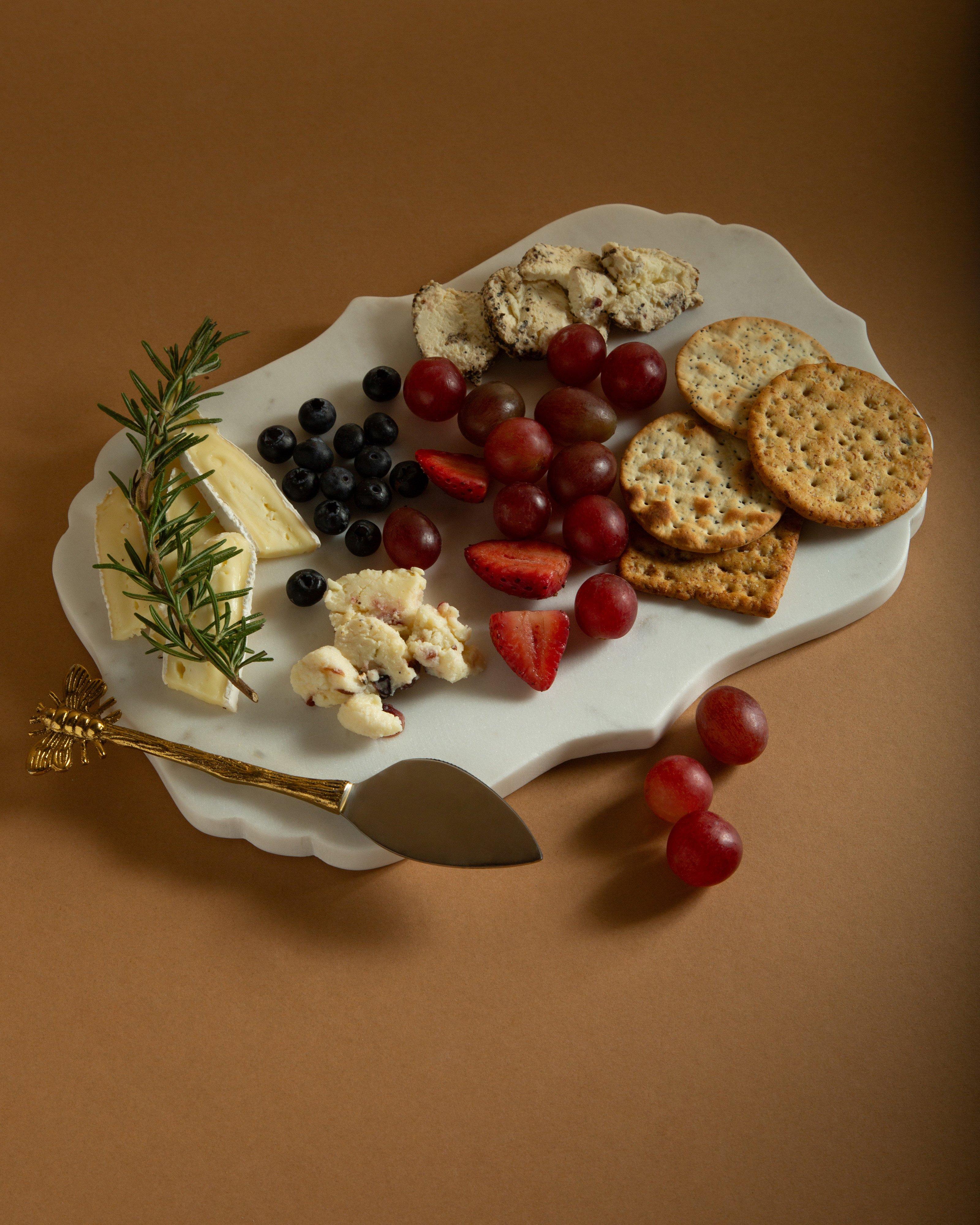 Festive Marble Board w Bee Cheese Knife -  White