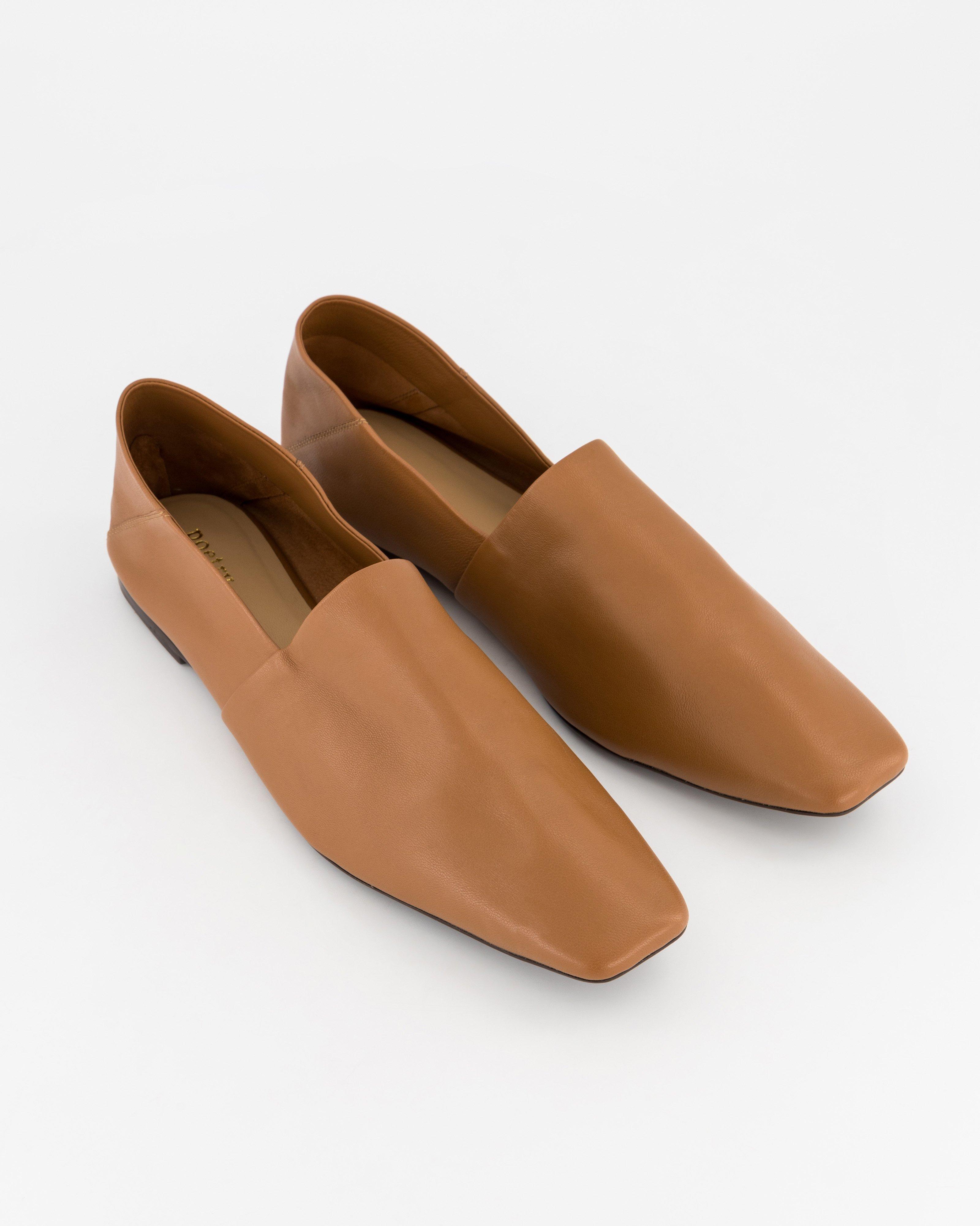 Larisa Leather Pump -  Tan