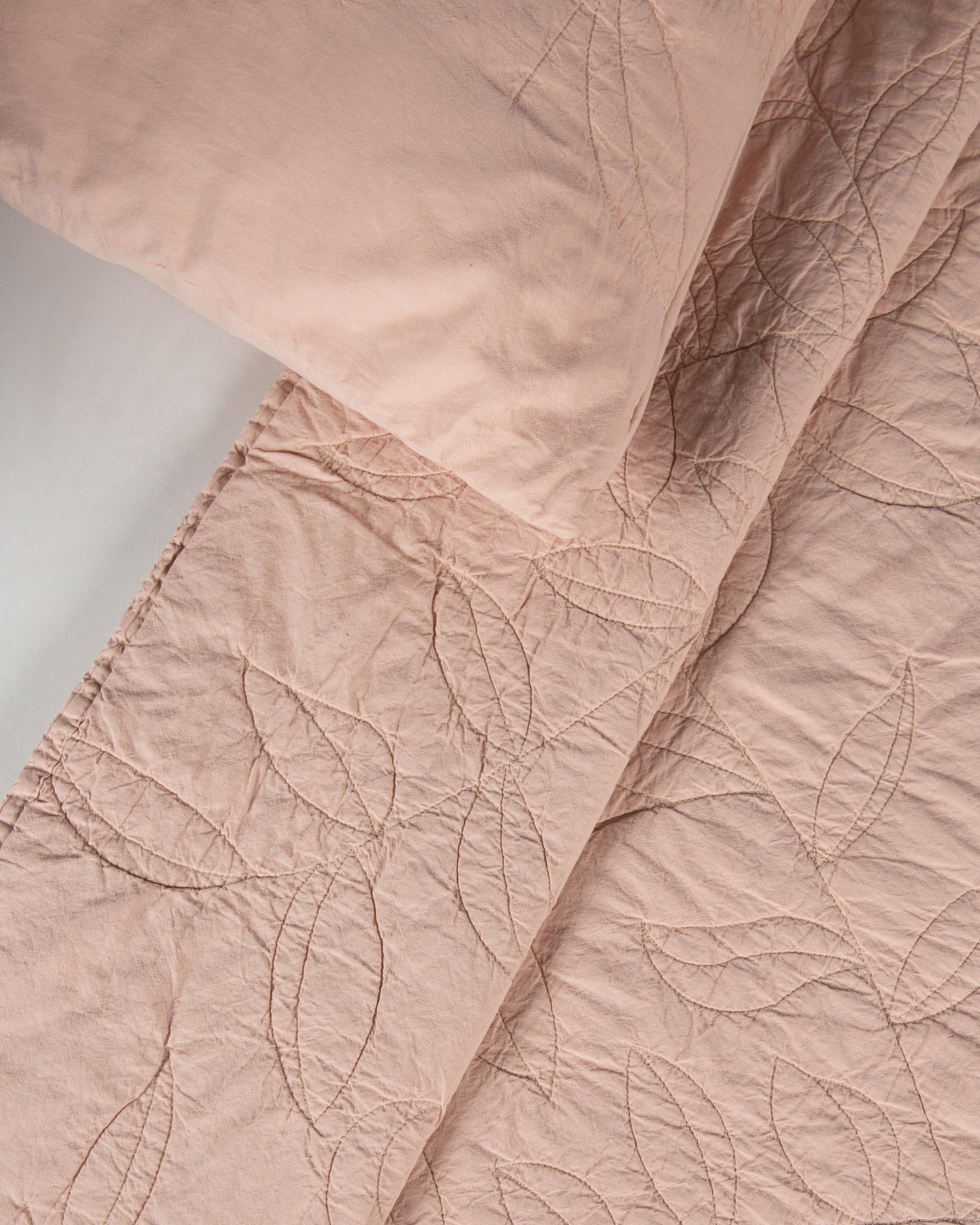 Raya Leaf Design King Quilt -  Pale Pink