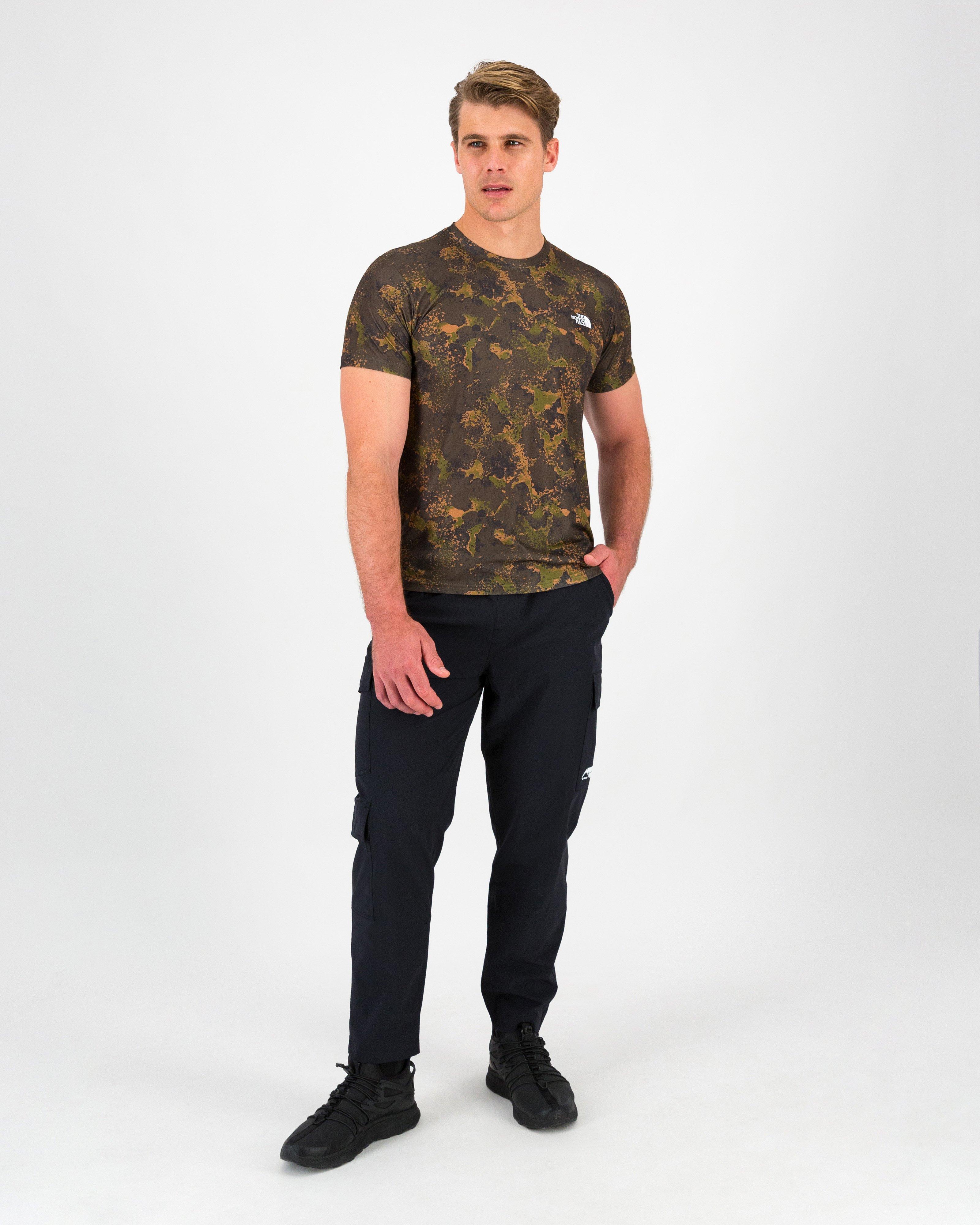 The North Face Men’s Reaxion Amp Crew T-shirt -  Dark Green/Dark Olive