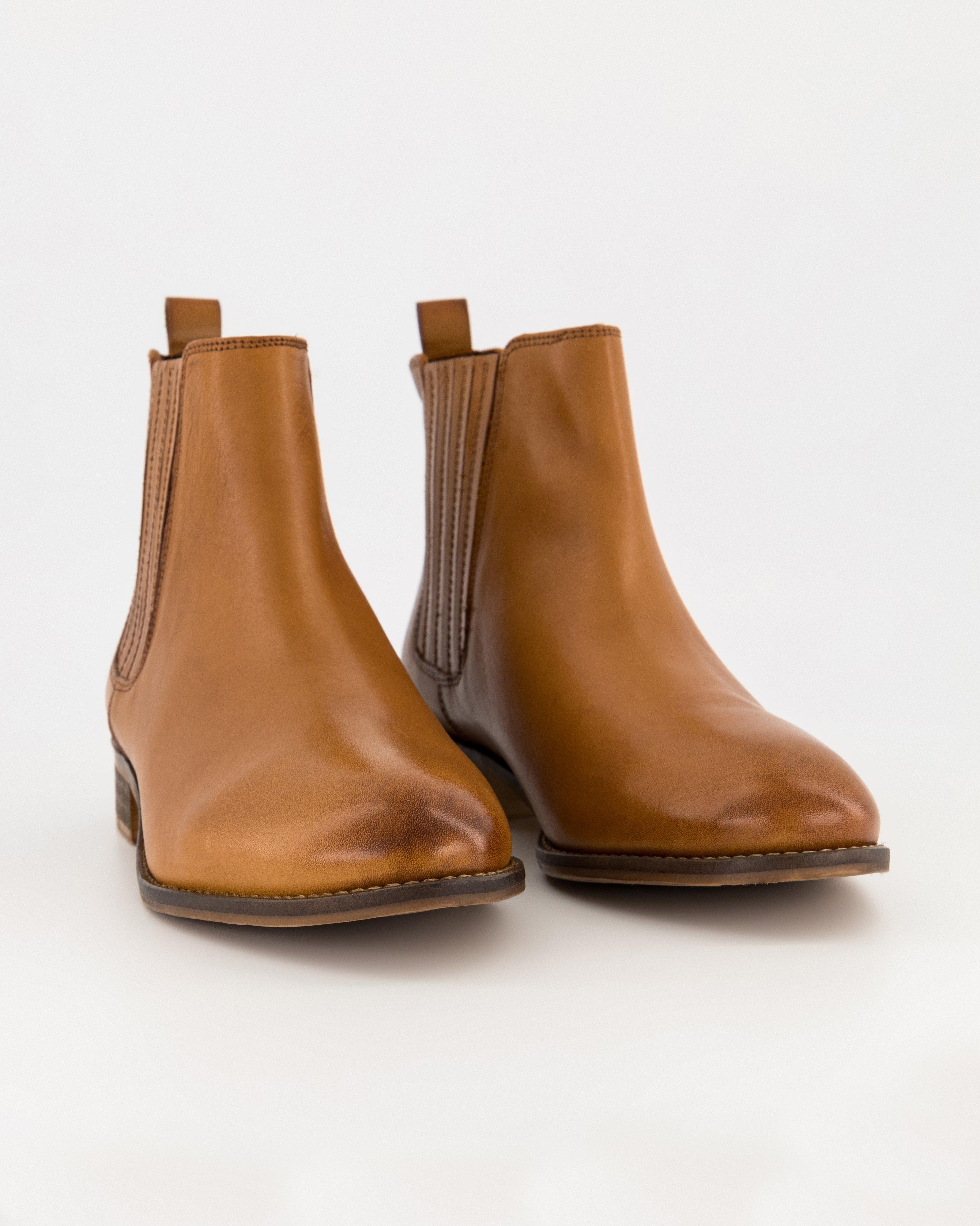 Rare Earth Women’s Donna II Chelsea Boots -  Tan