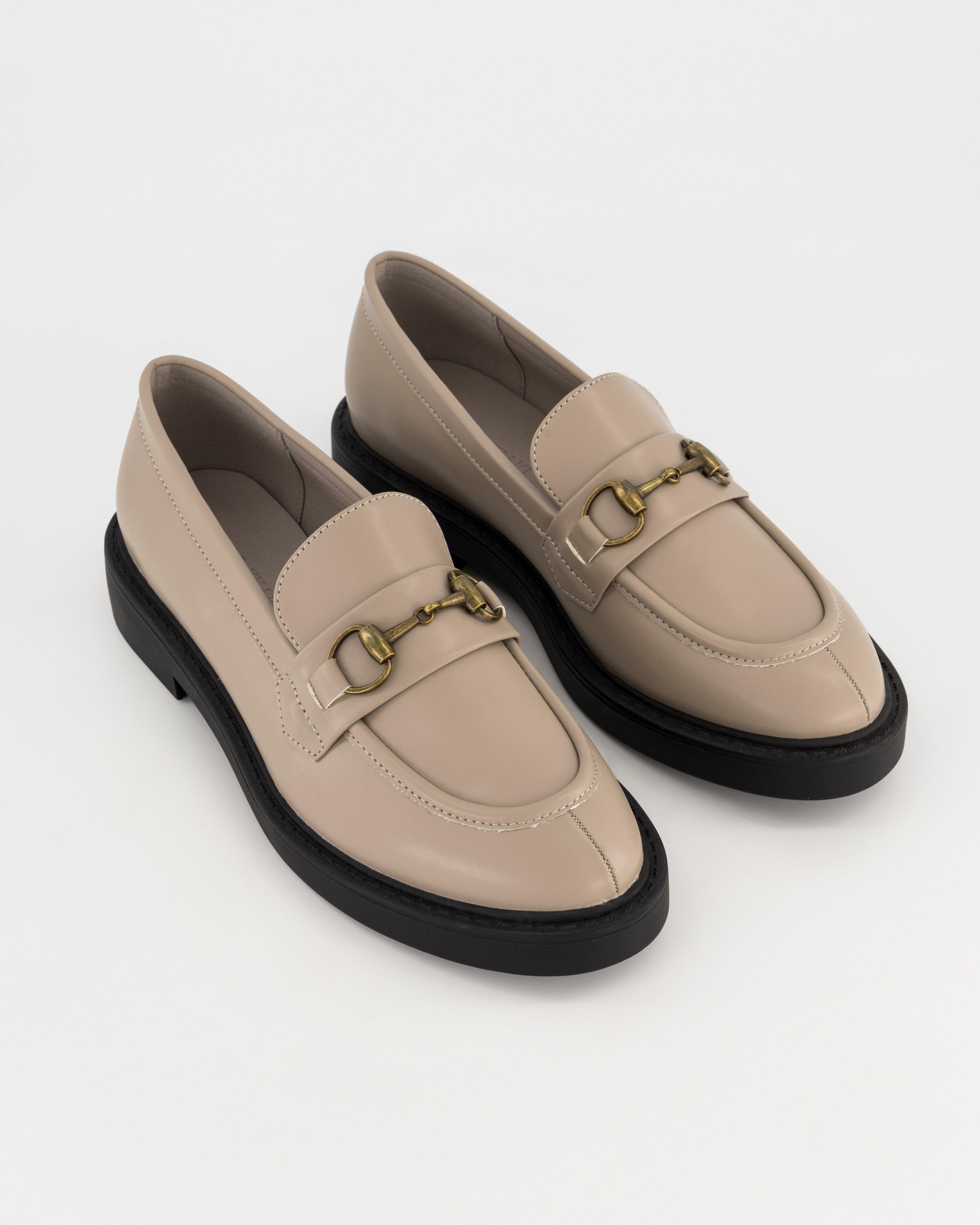 Old khaki hot sale formal shoes