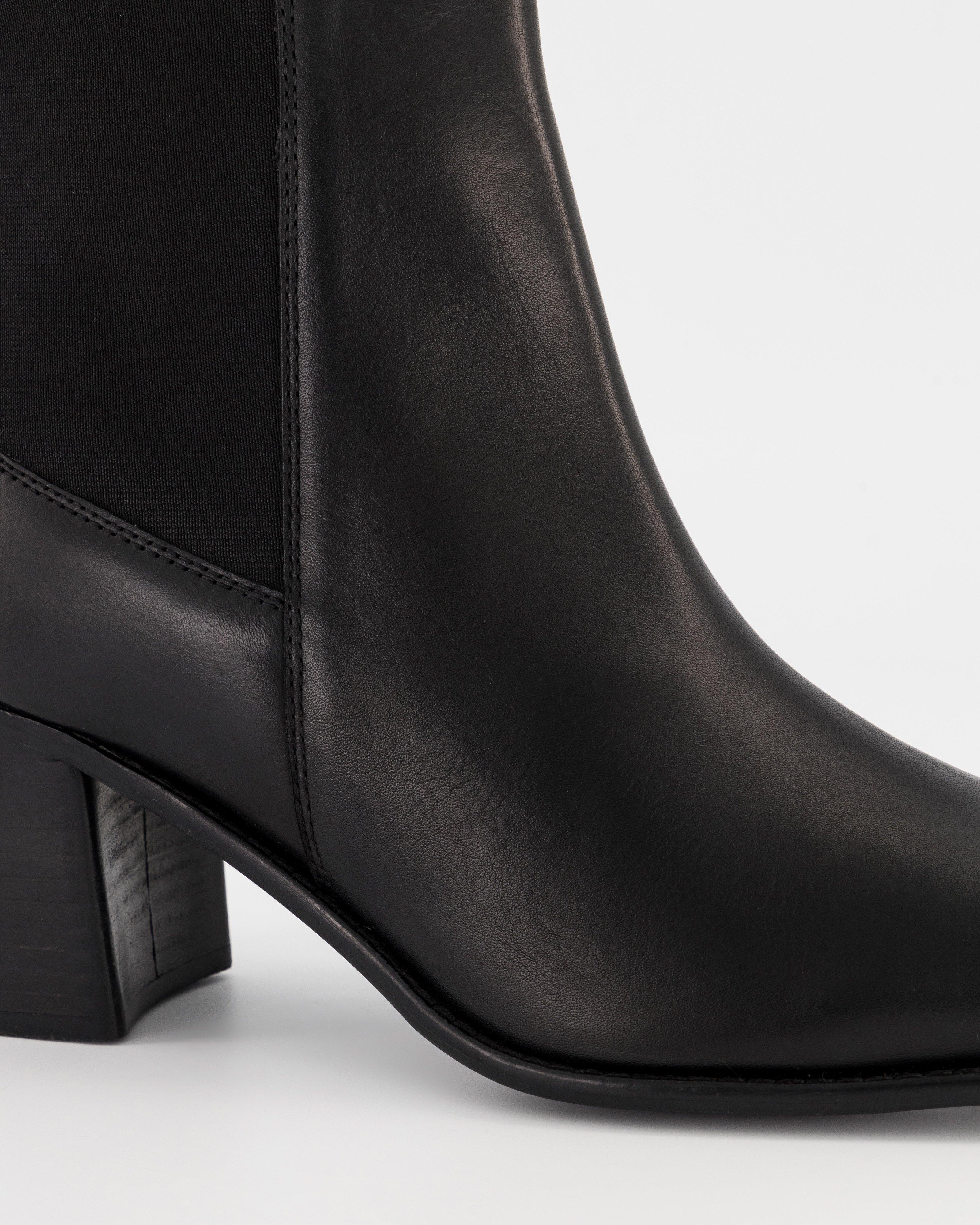 Women’s Amirah Leather Boot  -  Black