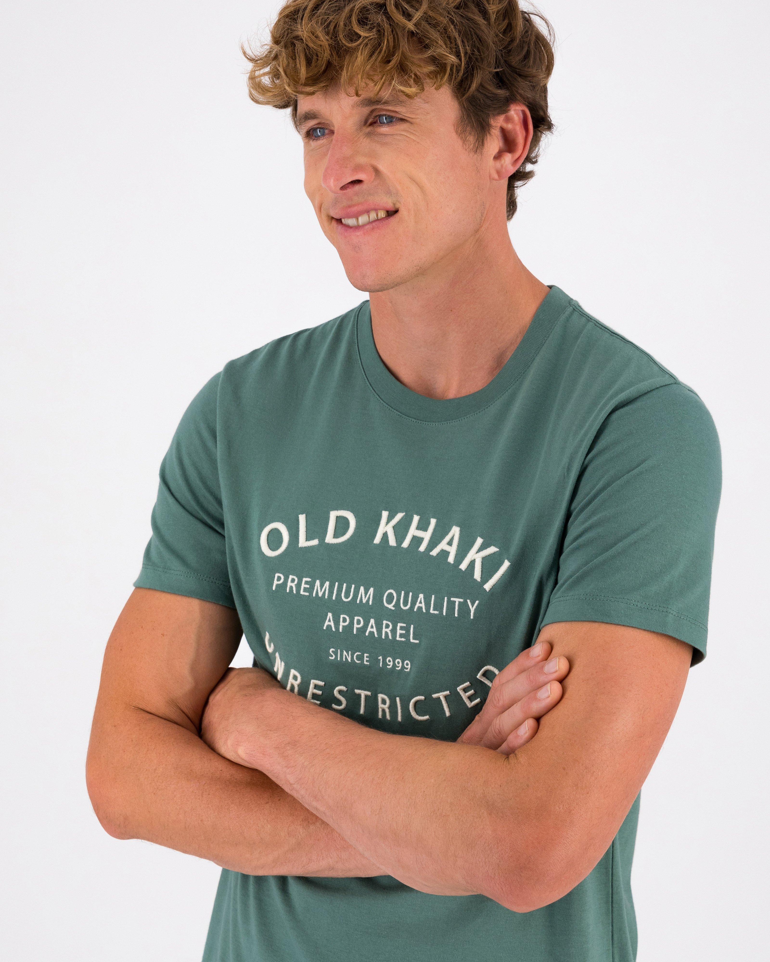 Otemaechodai Bull 908 Embroidery T-shirt