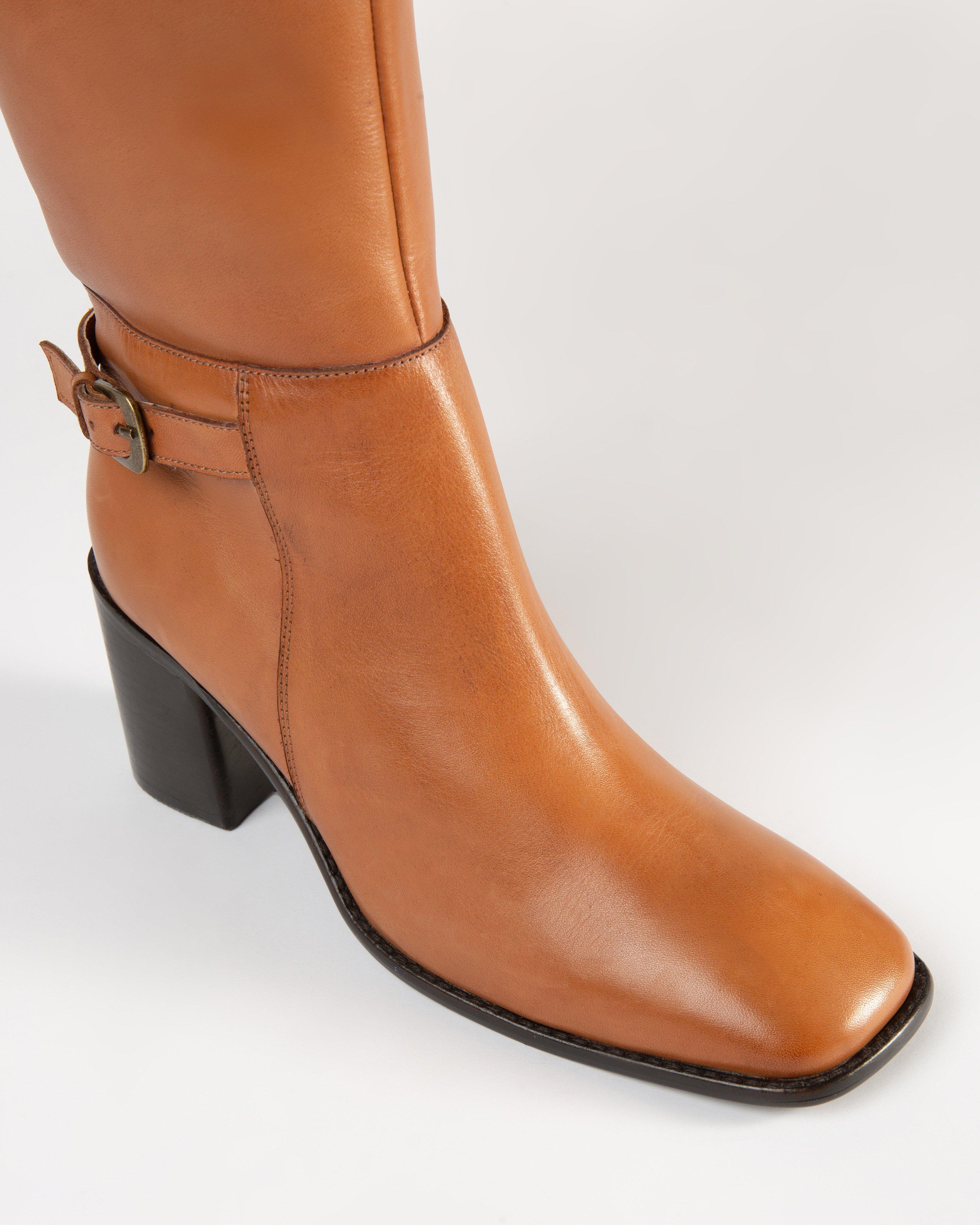 DAYLA LEATHER BOOT main image 0