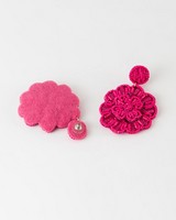  Women’s Beaded Flower Drop Earrings  -  Pink