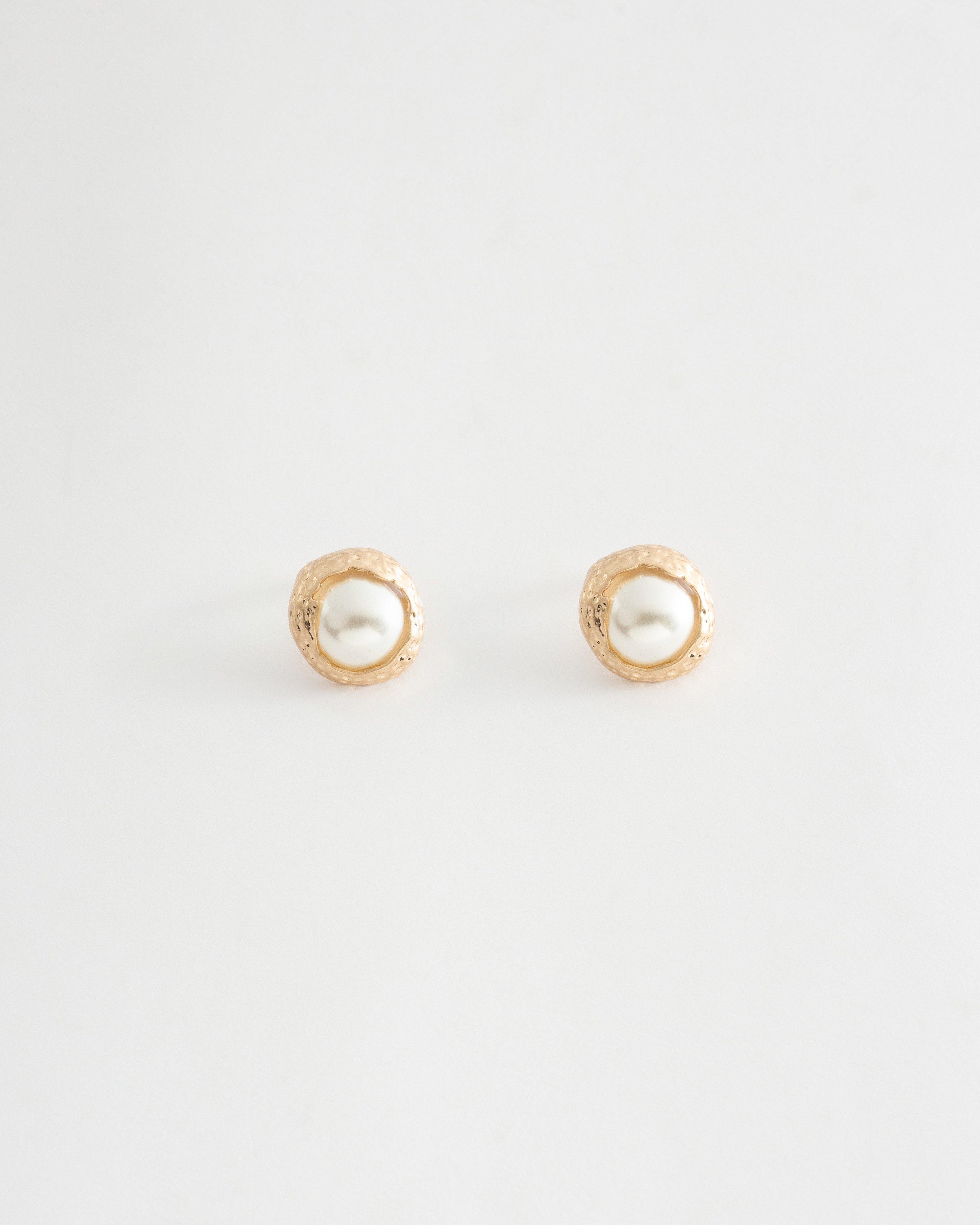 Vintage Glass Pearl Stud ER -  Gold