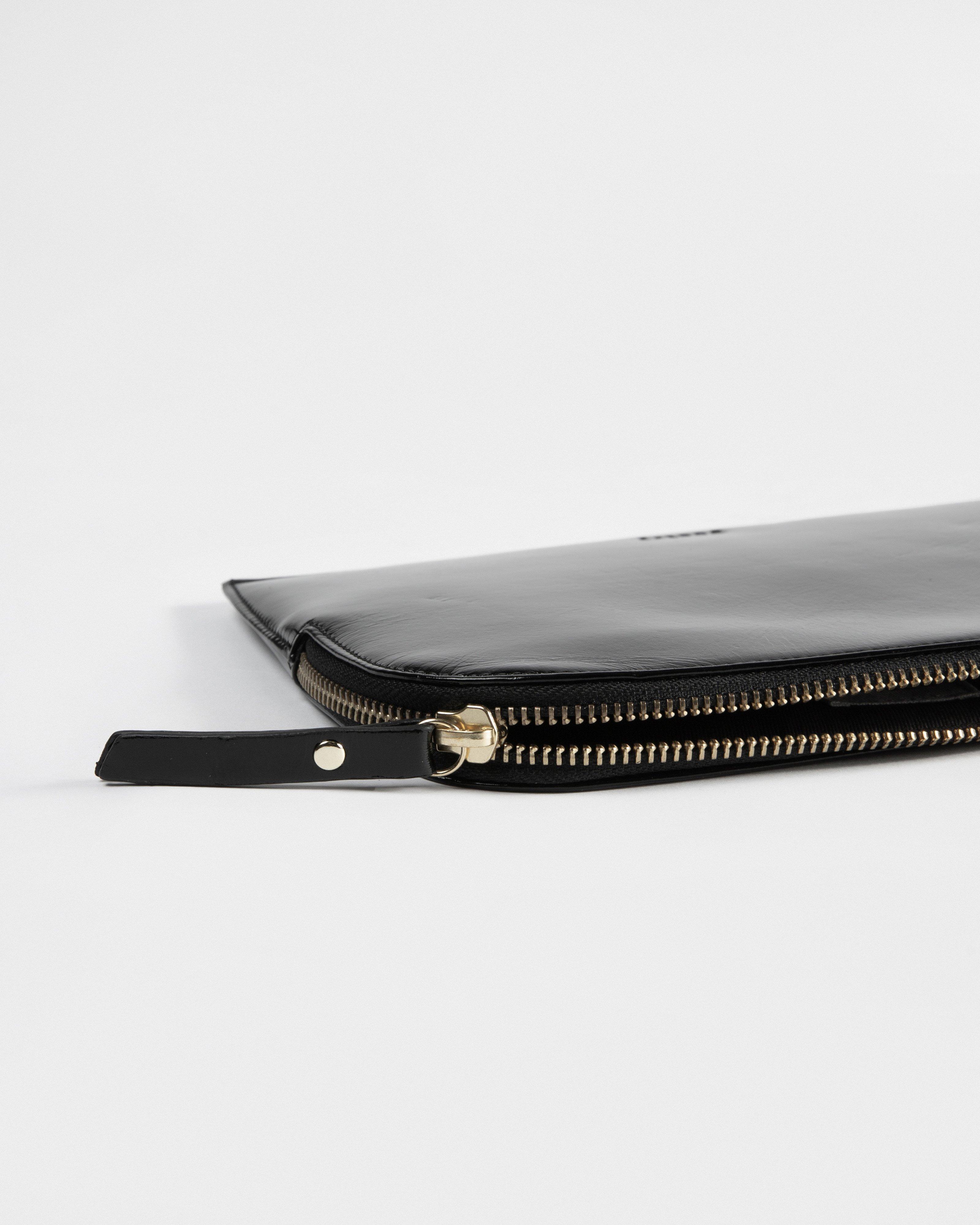 Bea Patent Leather Pouch -  Black