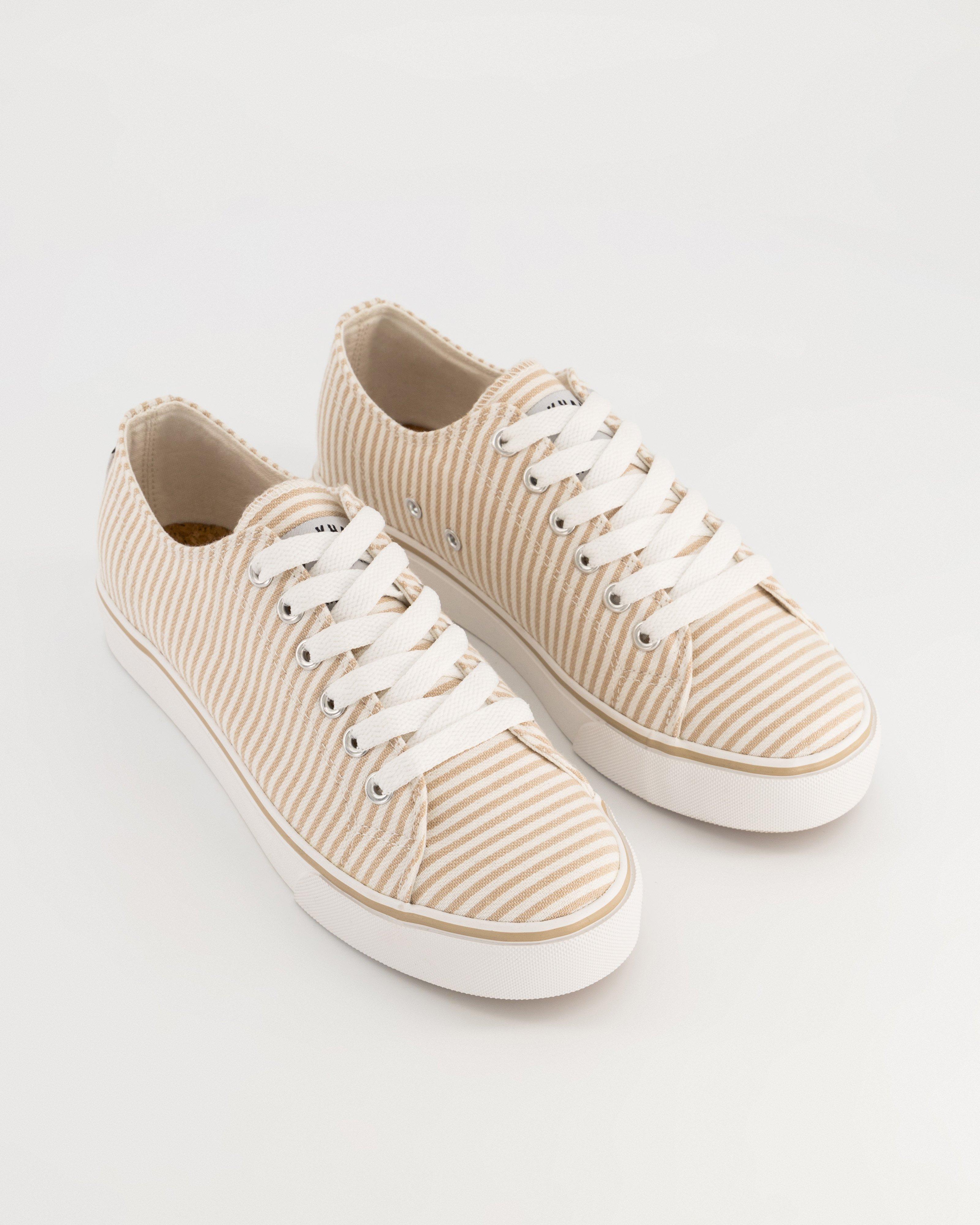 Women’s Kelsey Sneaker  -  Camel