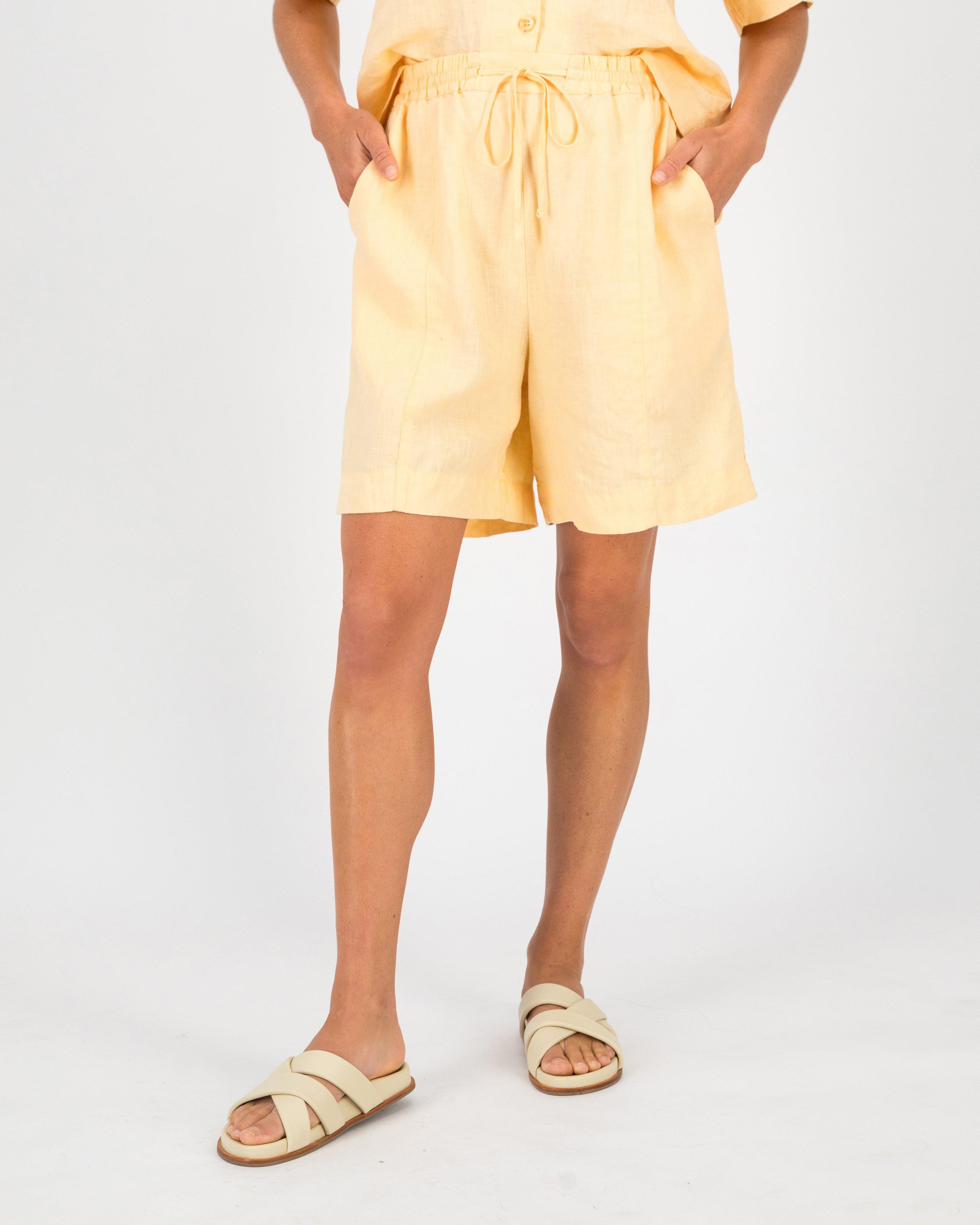 Rare Earth Women’s Kai Shorts  -  Apricot