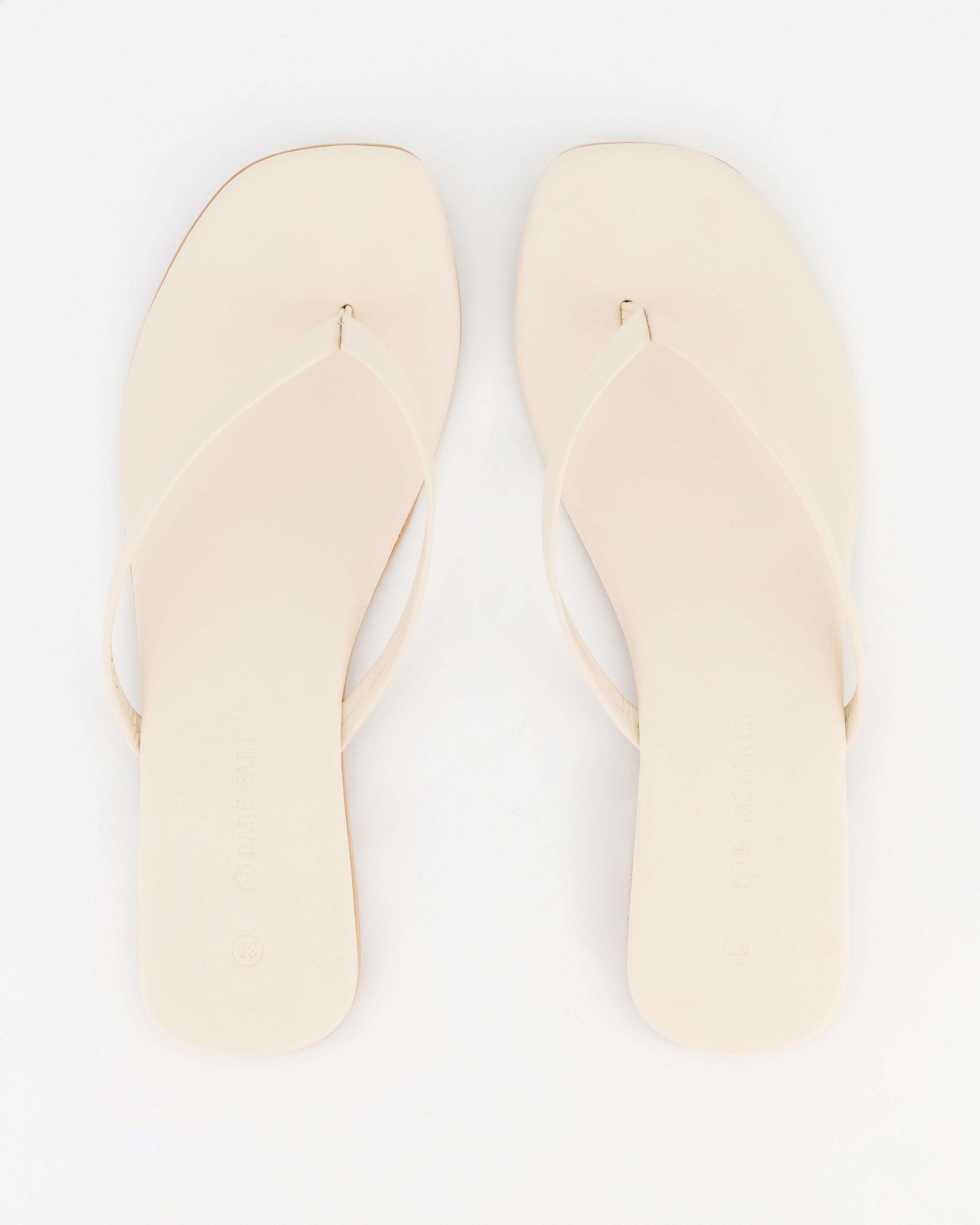 Rare Earth Women’s Jane Flip Flops -  Bone