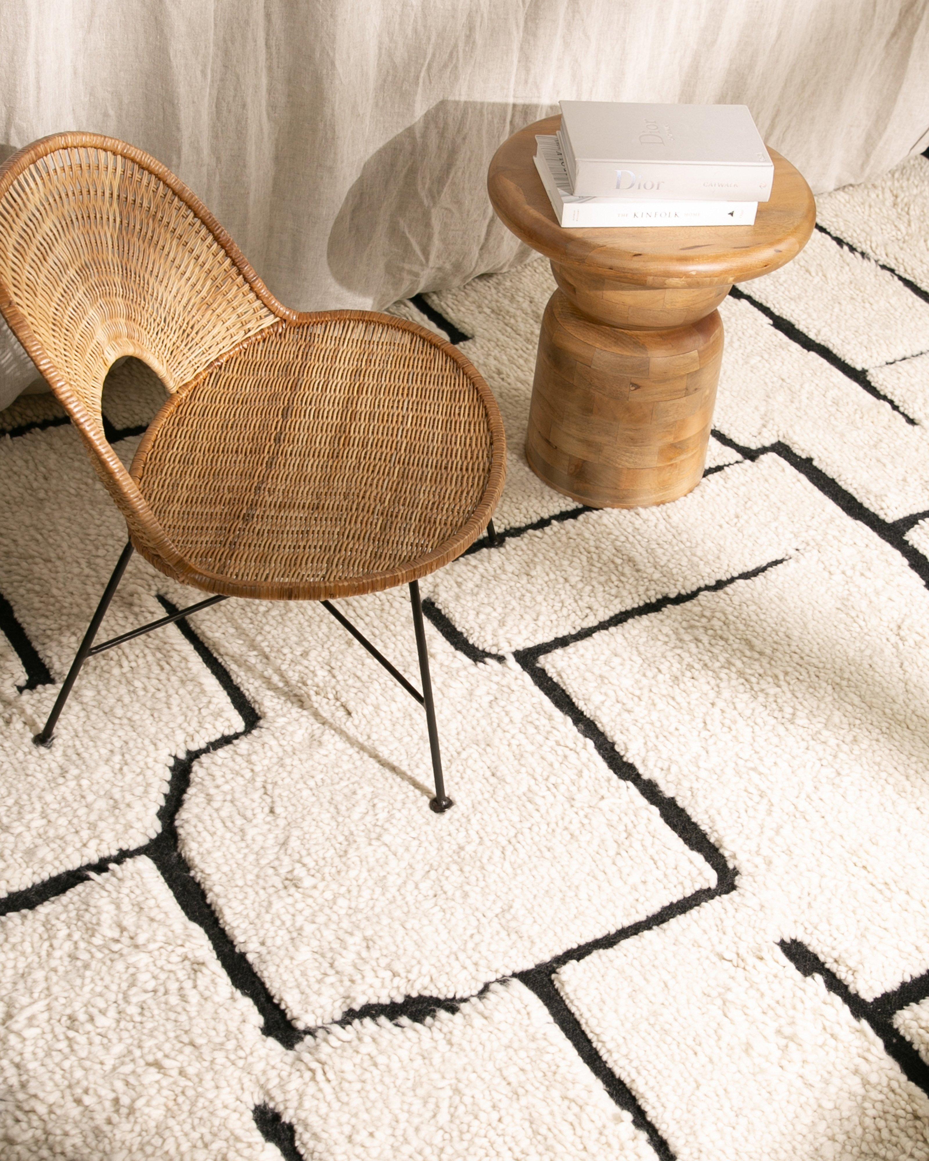 Dani Squared Off Rug - 200cm x 300cm -  Milk