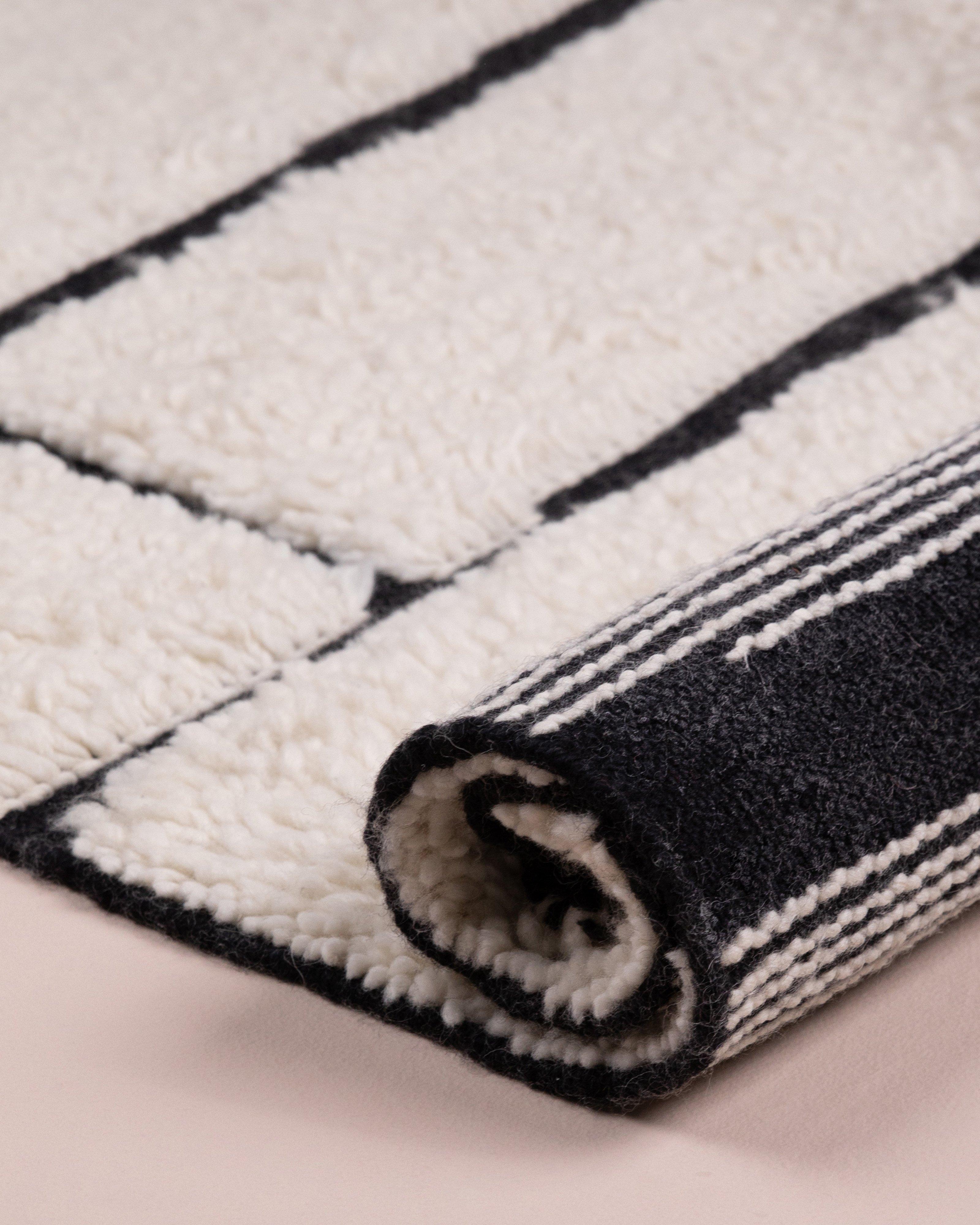 Dani Squared Off Rug - 200cm x 300cm -  Milk