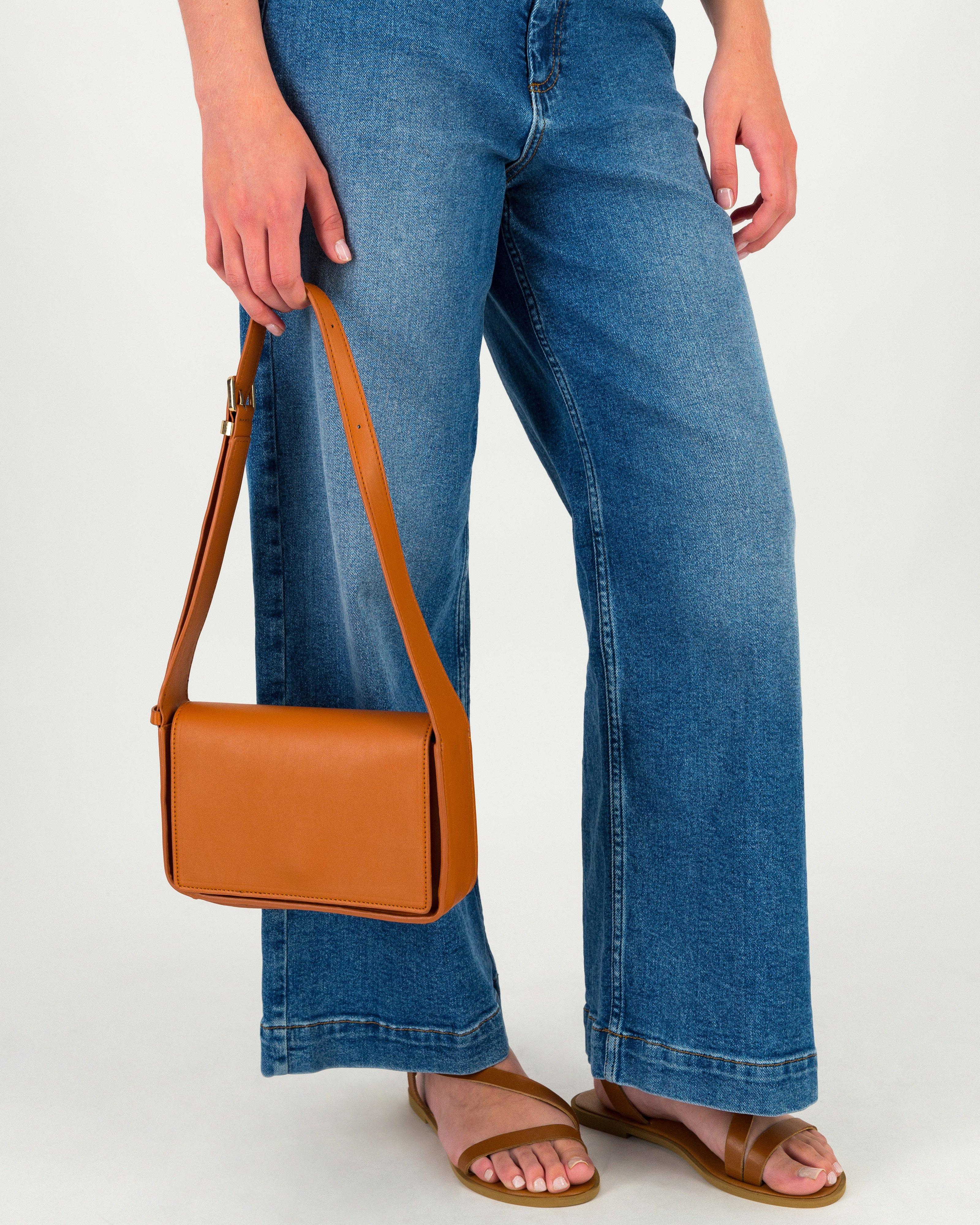 Women’s Rhina Barrel Bag  -  Tan