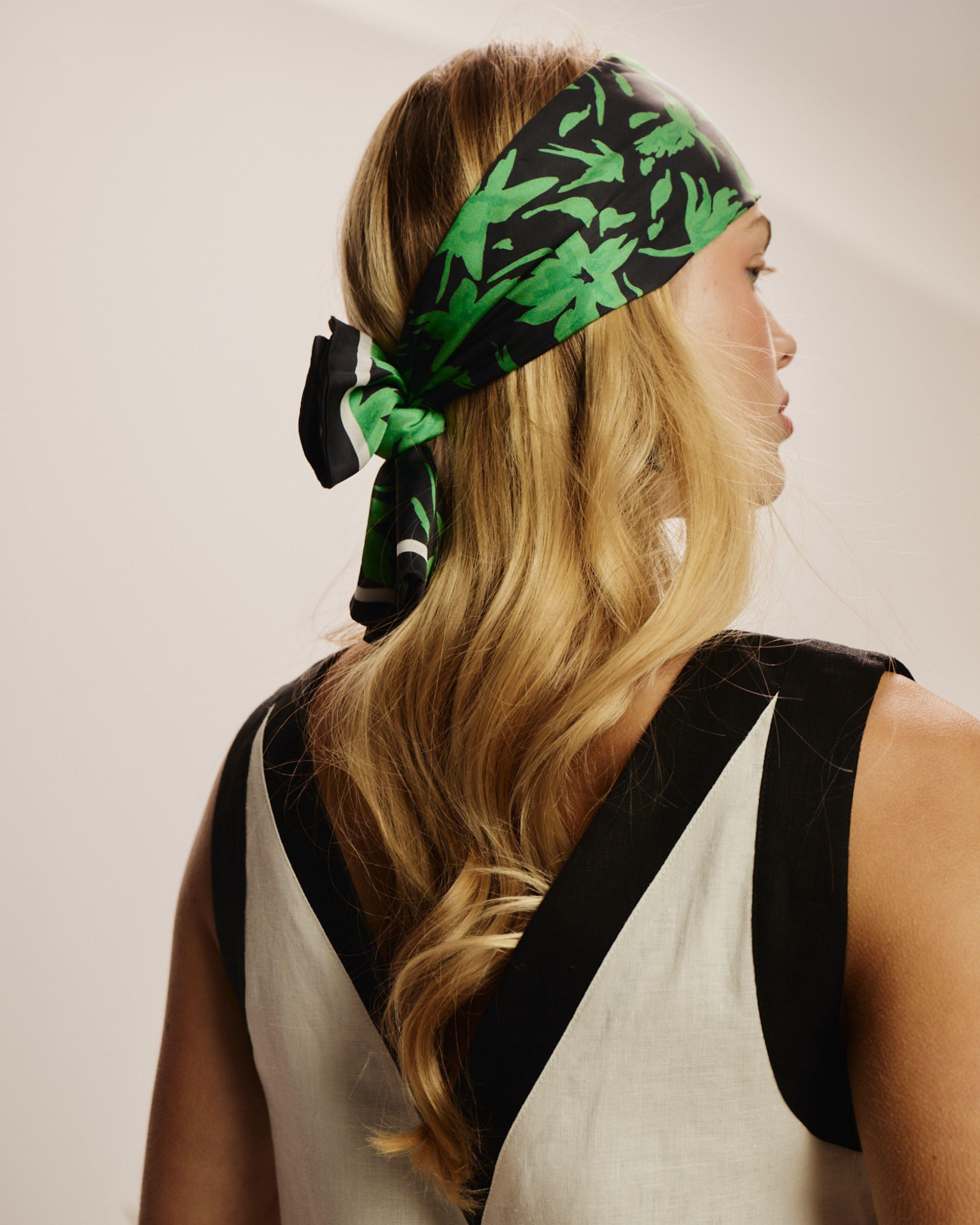 Shalina Leaf Print Scarf -  Green