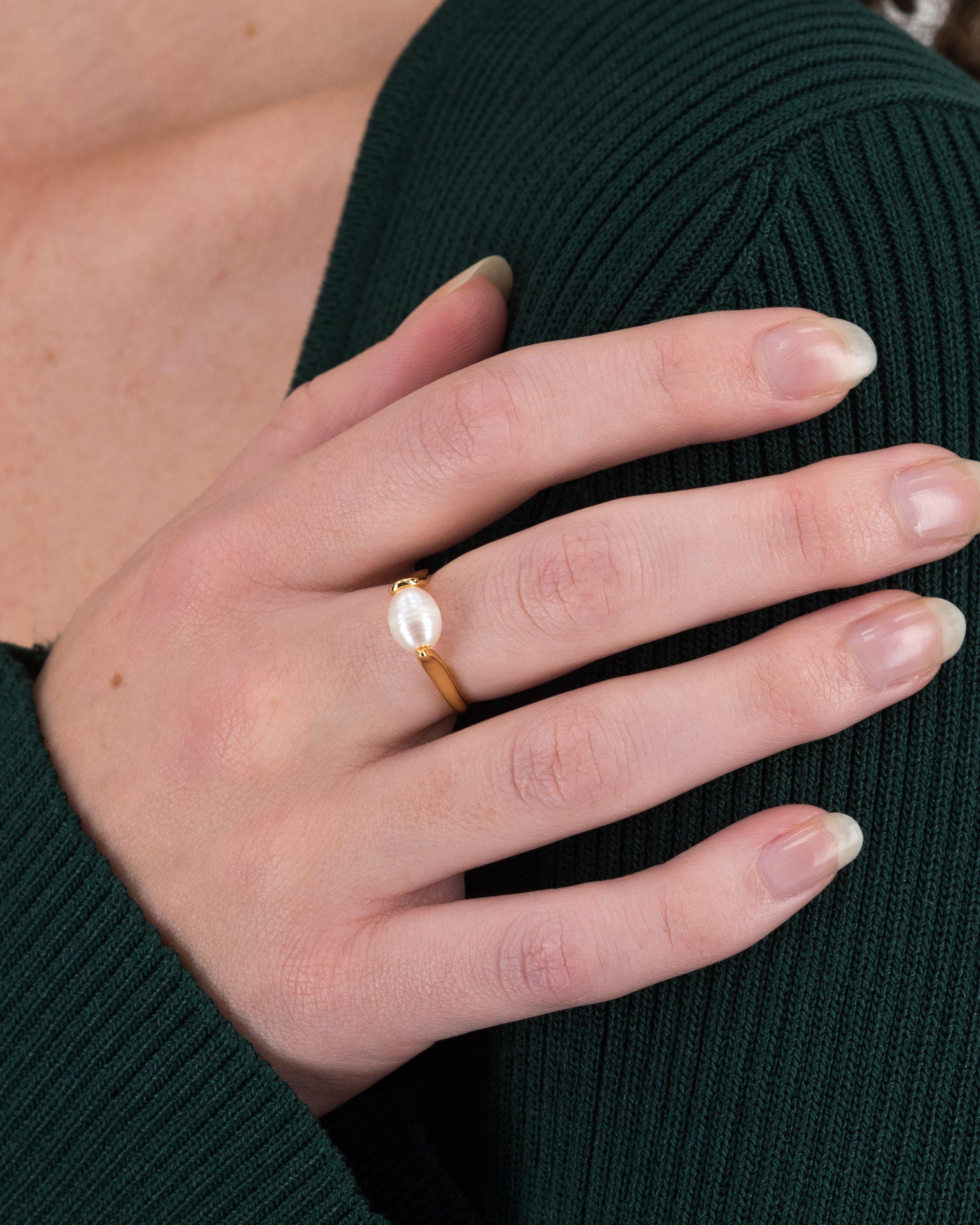 Sterling Silver Freshwater Pearl Ring -  Milk