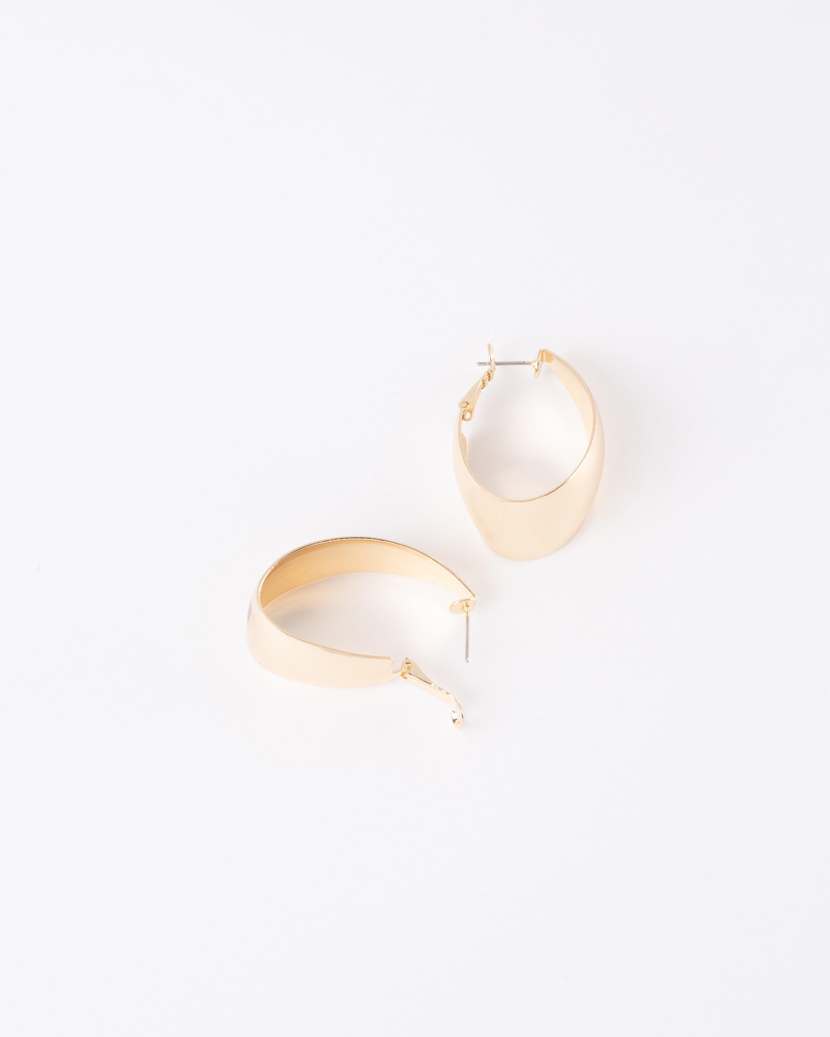 Chunky Shiny Oblong Hoop Earrings -  Gold