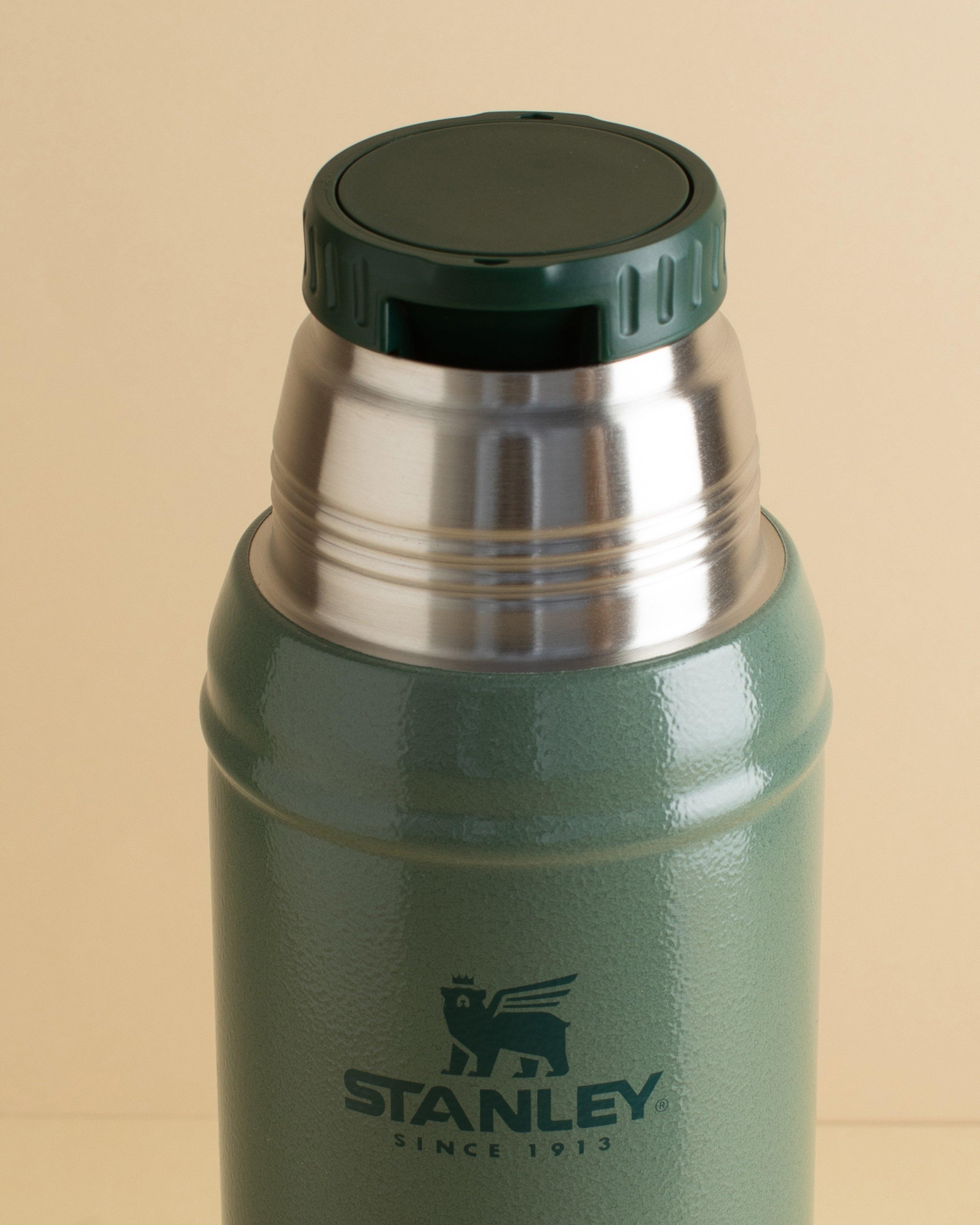 Stanley Legendary Classic Bottle 750ml -  Green