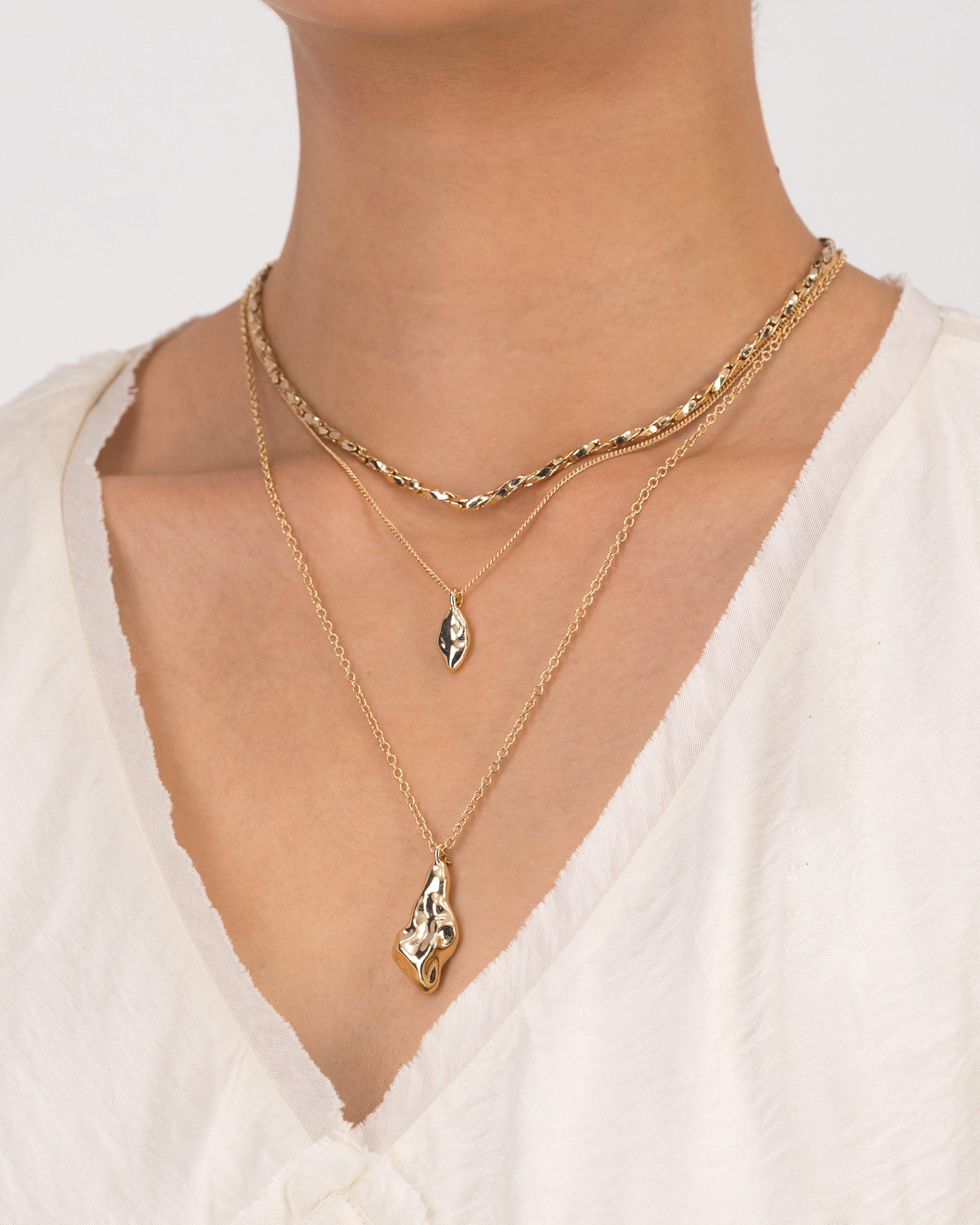 Shell and Rope Chain Necklace Set -  Gold