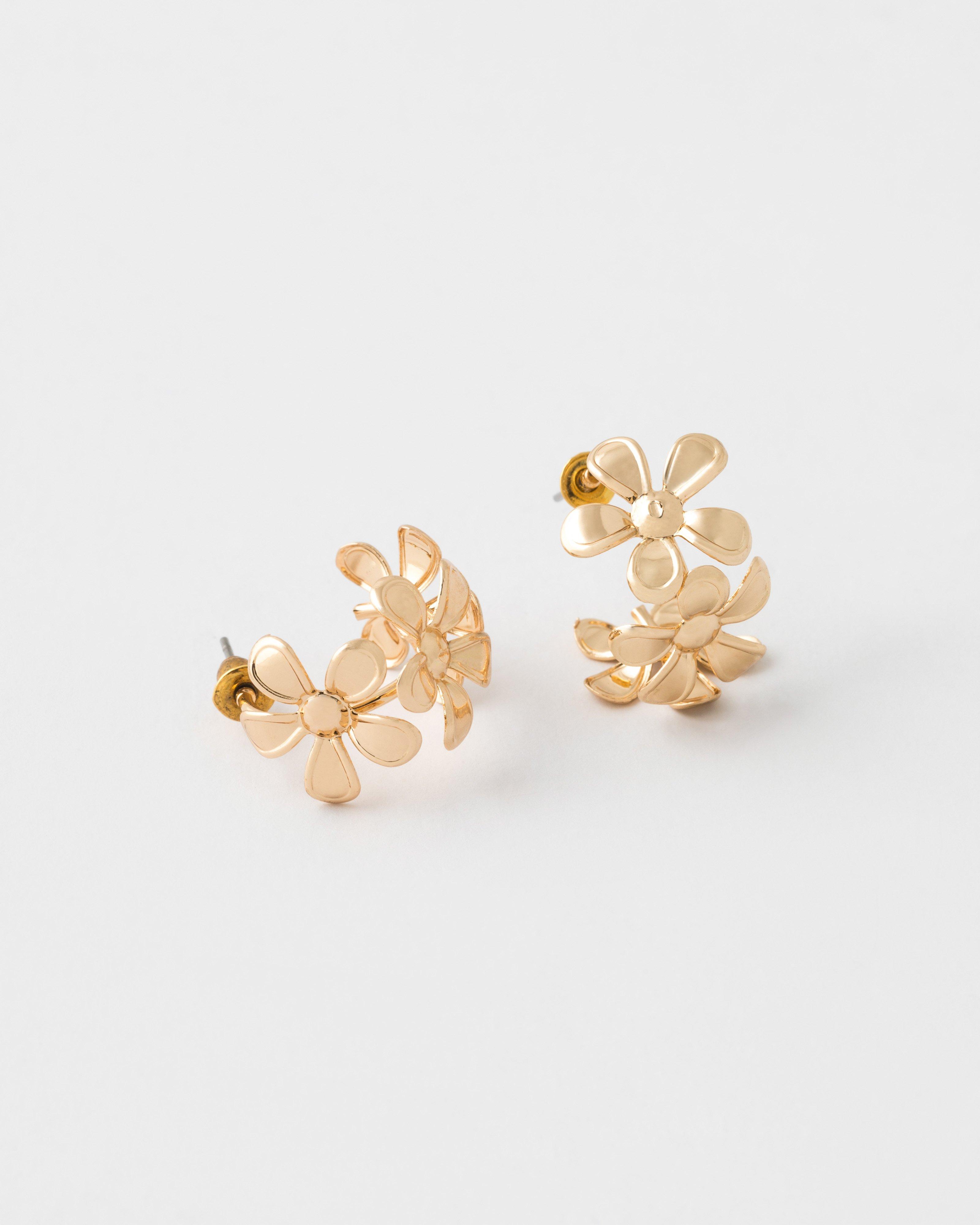  Metal Flower Hoop Earrings  -  Gold