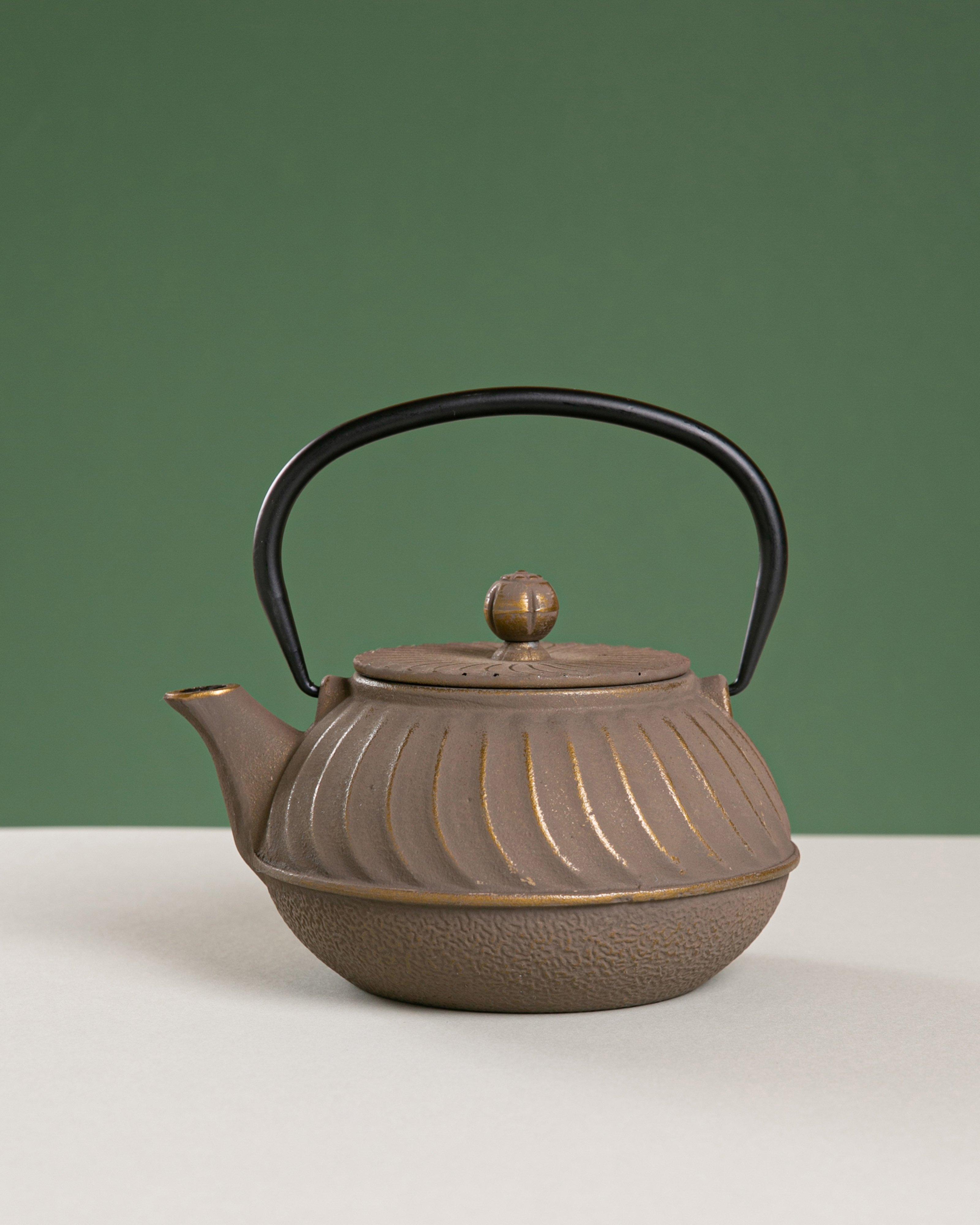 Swirl Ribbed Teapot - 0.8L -  Stone