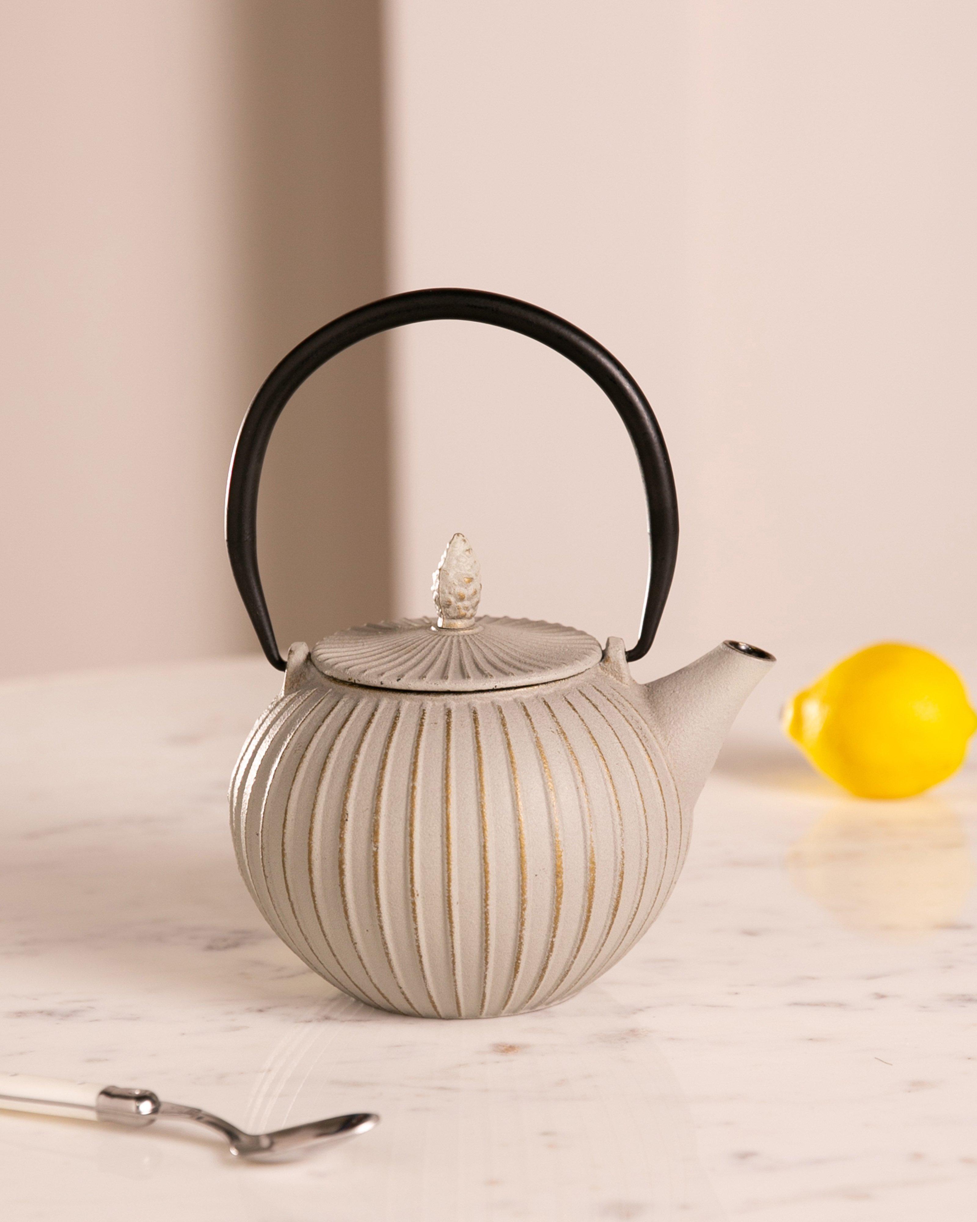 Belle Round Teapot - 0.85L -  Milk