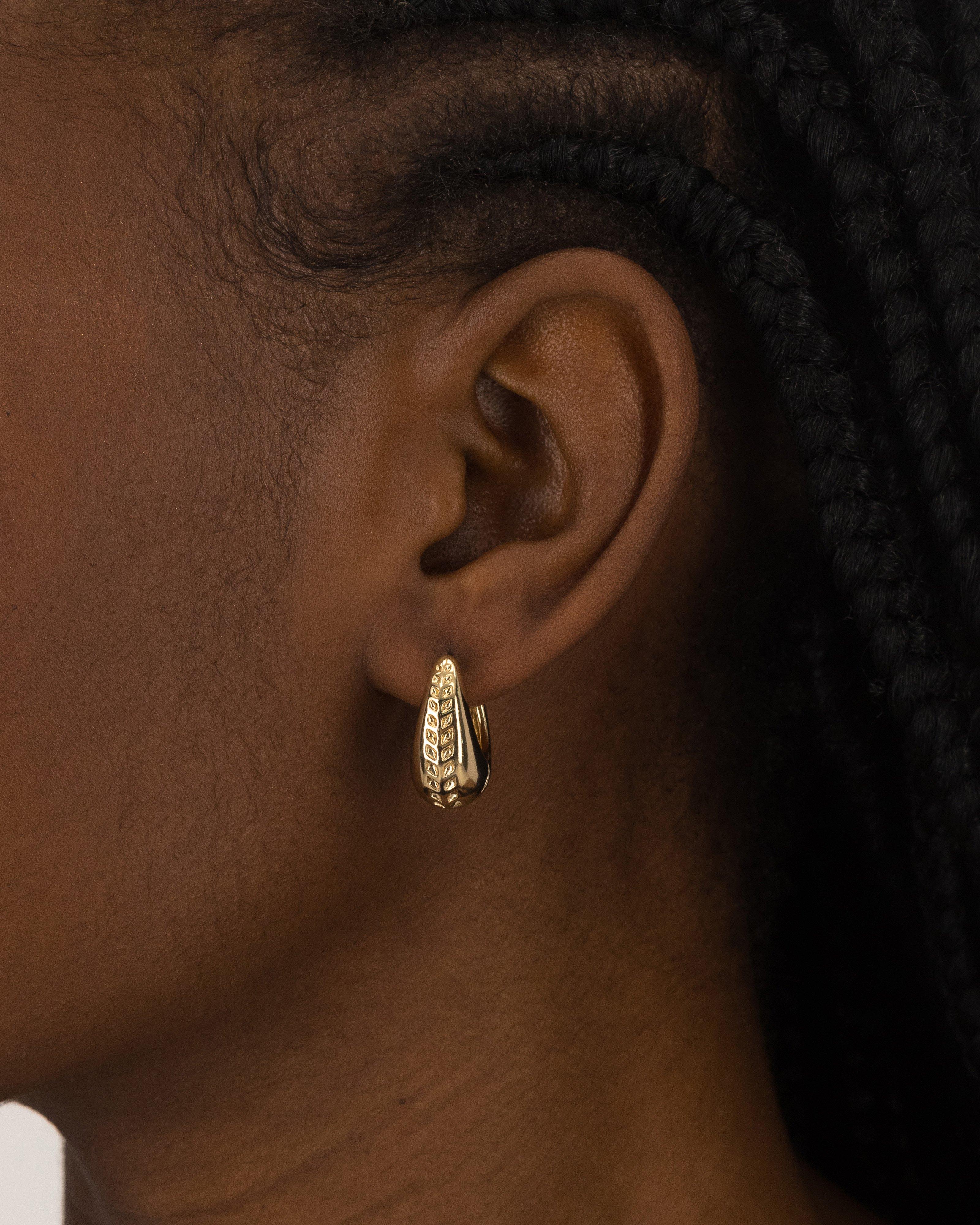 Textured Scoop Hoop Earrings -  Gold
