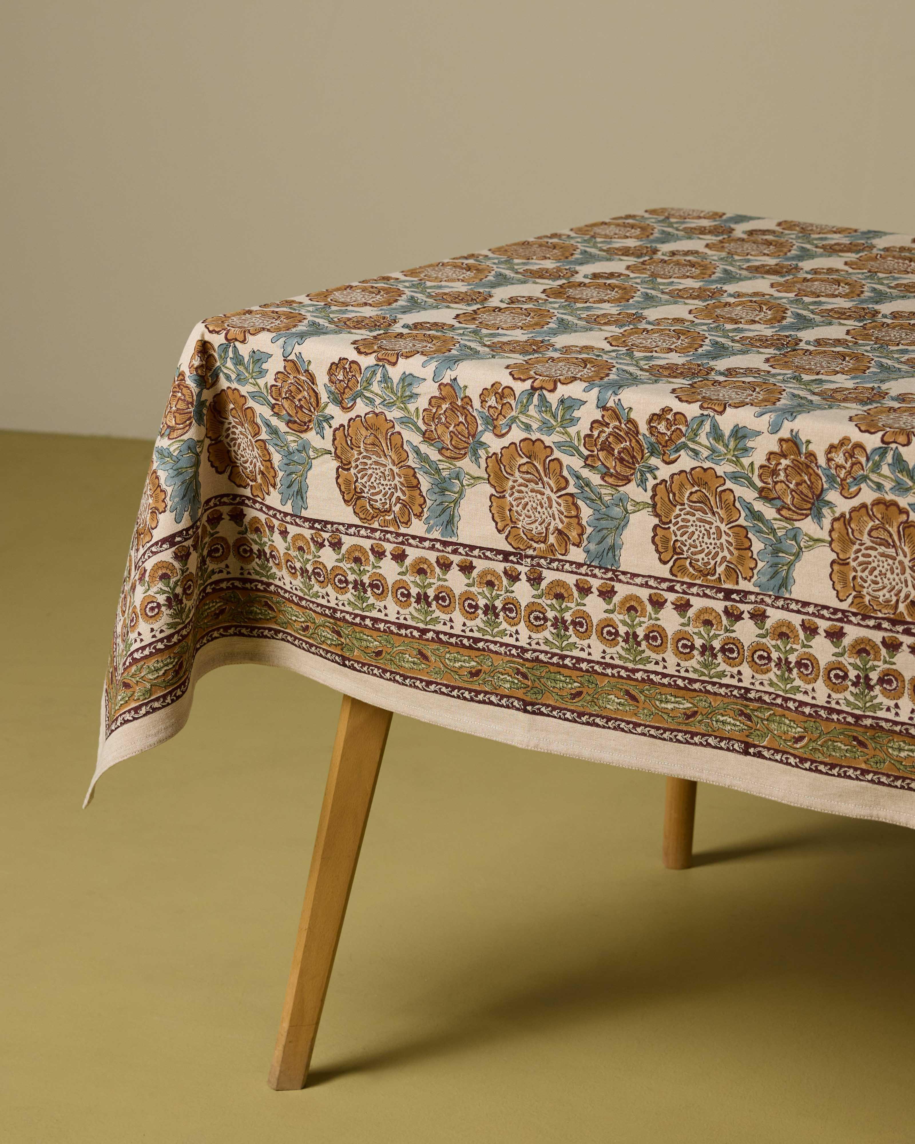 Anna Vintage Floral Tablecloth - 150cm x 250cm -  Assorted