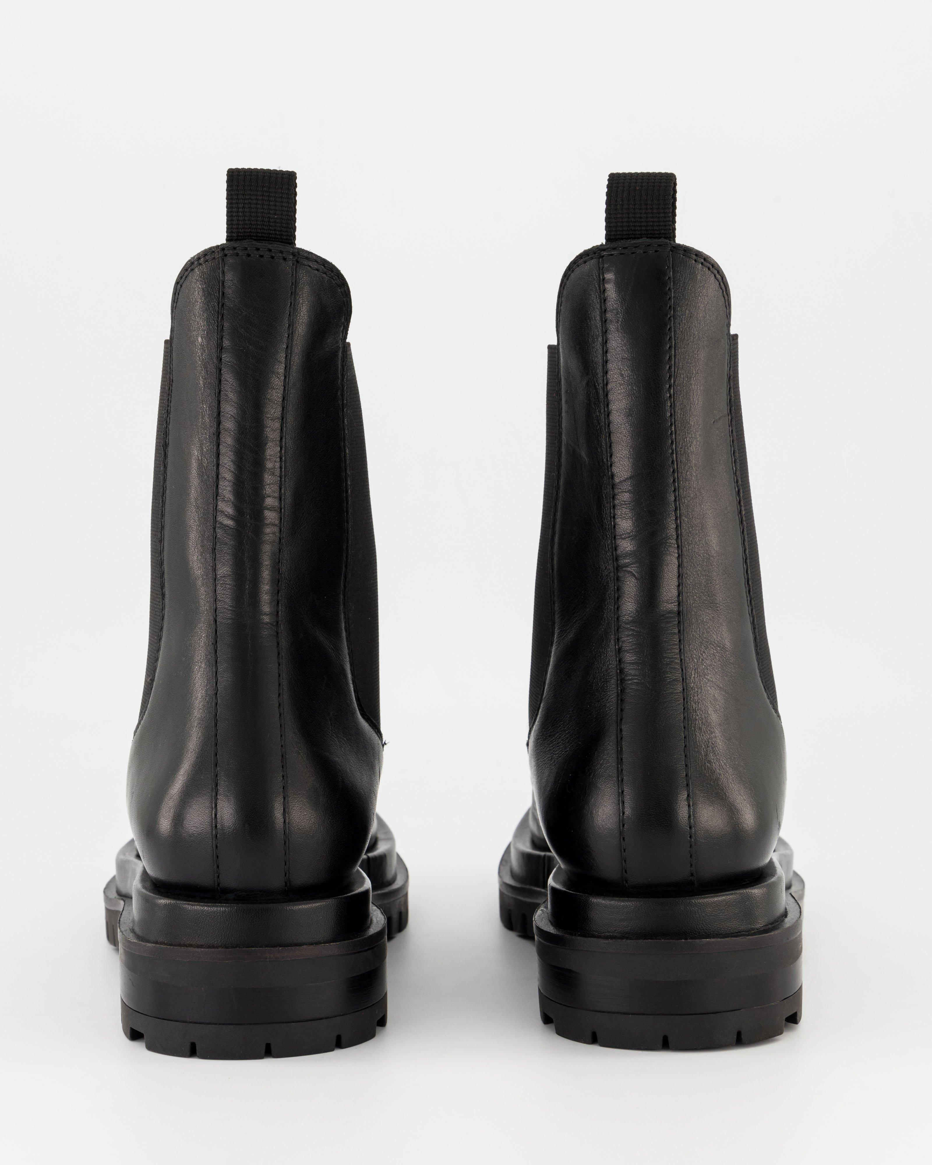 Akia Chunky Leather Chelsea Boots -  Black