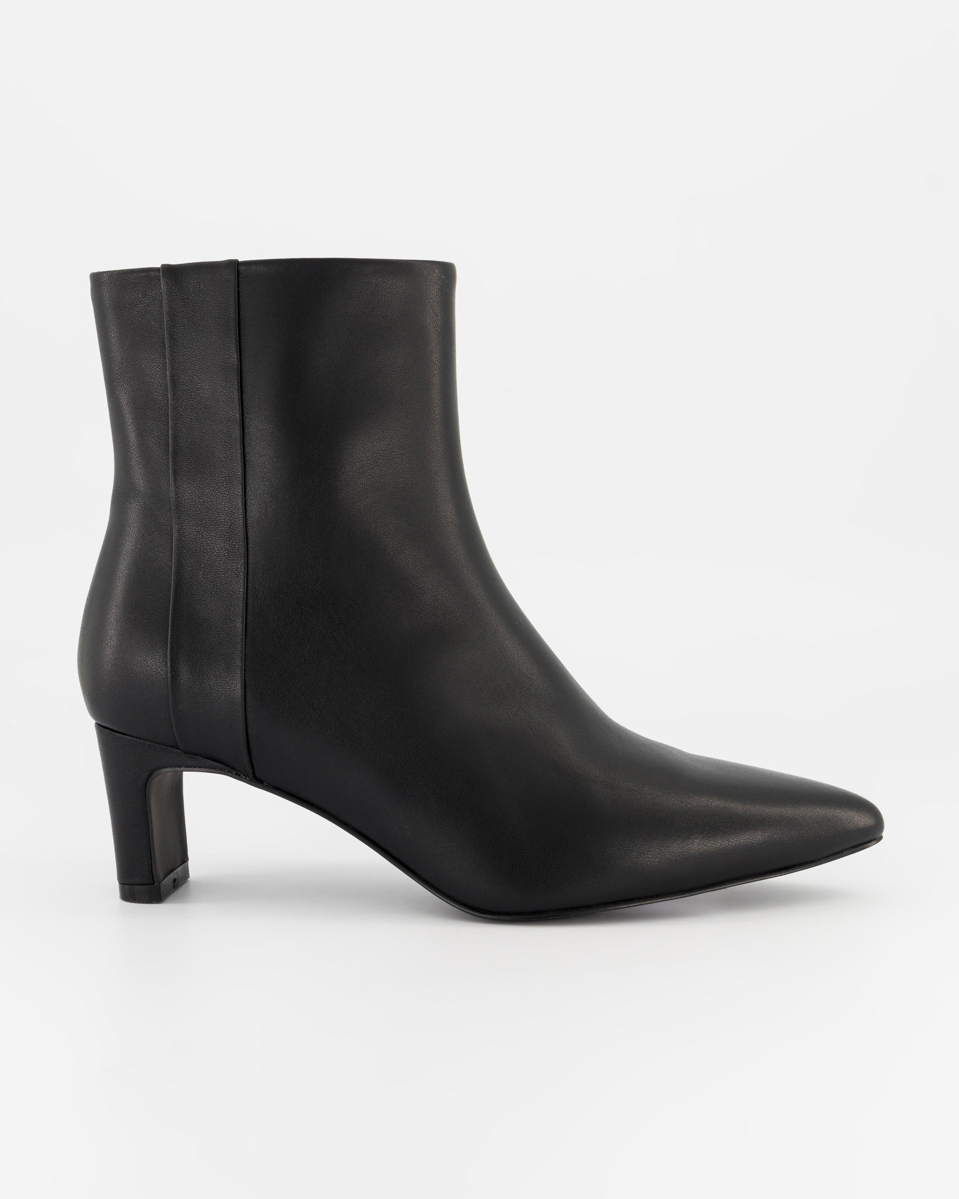Irene Leather Heeled Pointy Boots -  Black