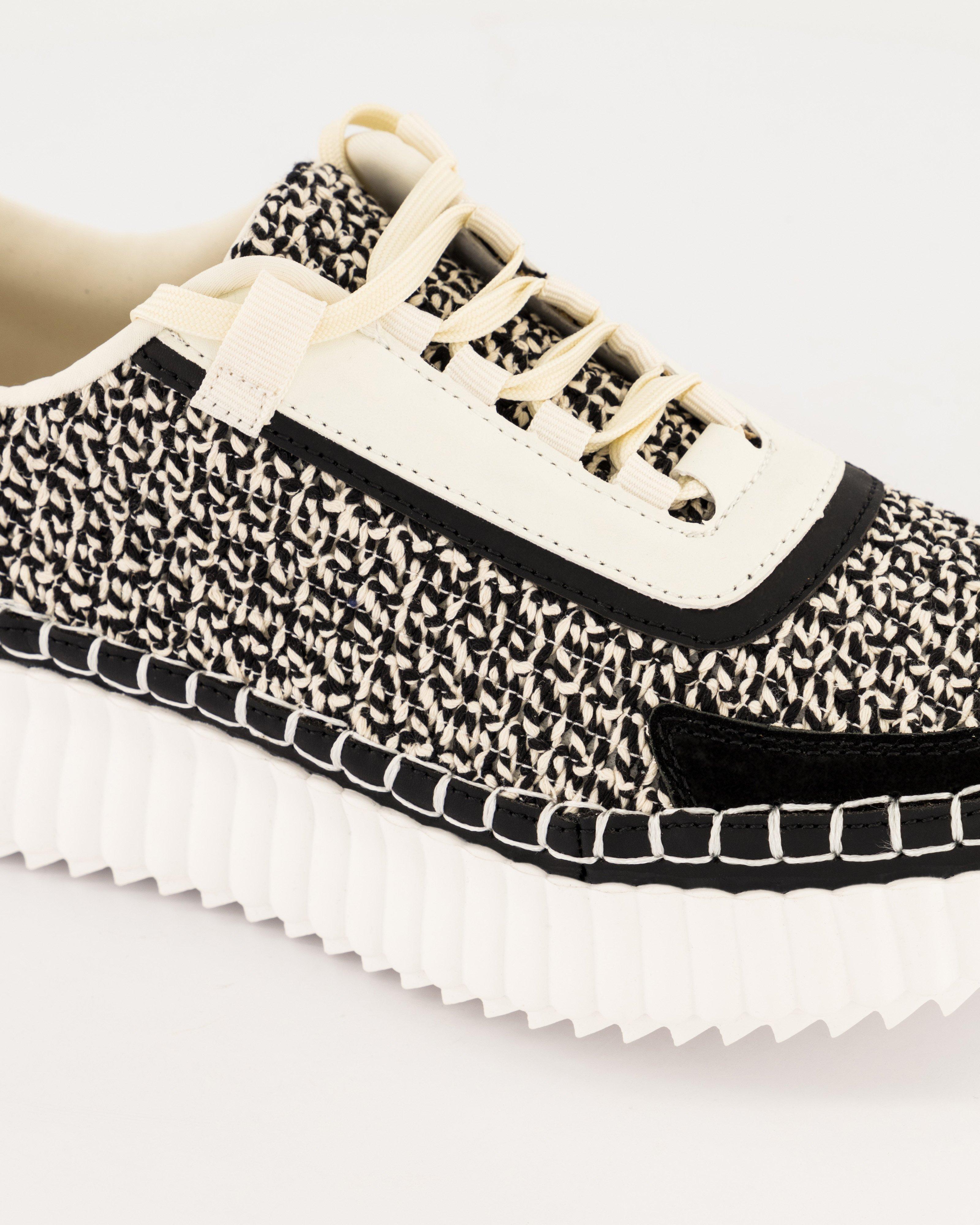 Julia Sneaker -  Black