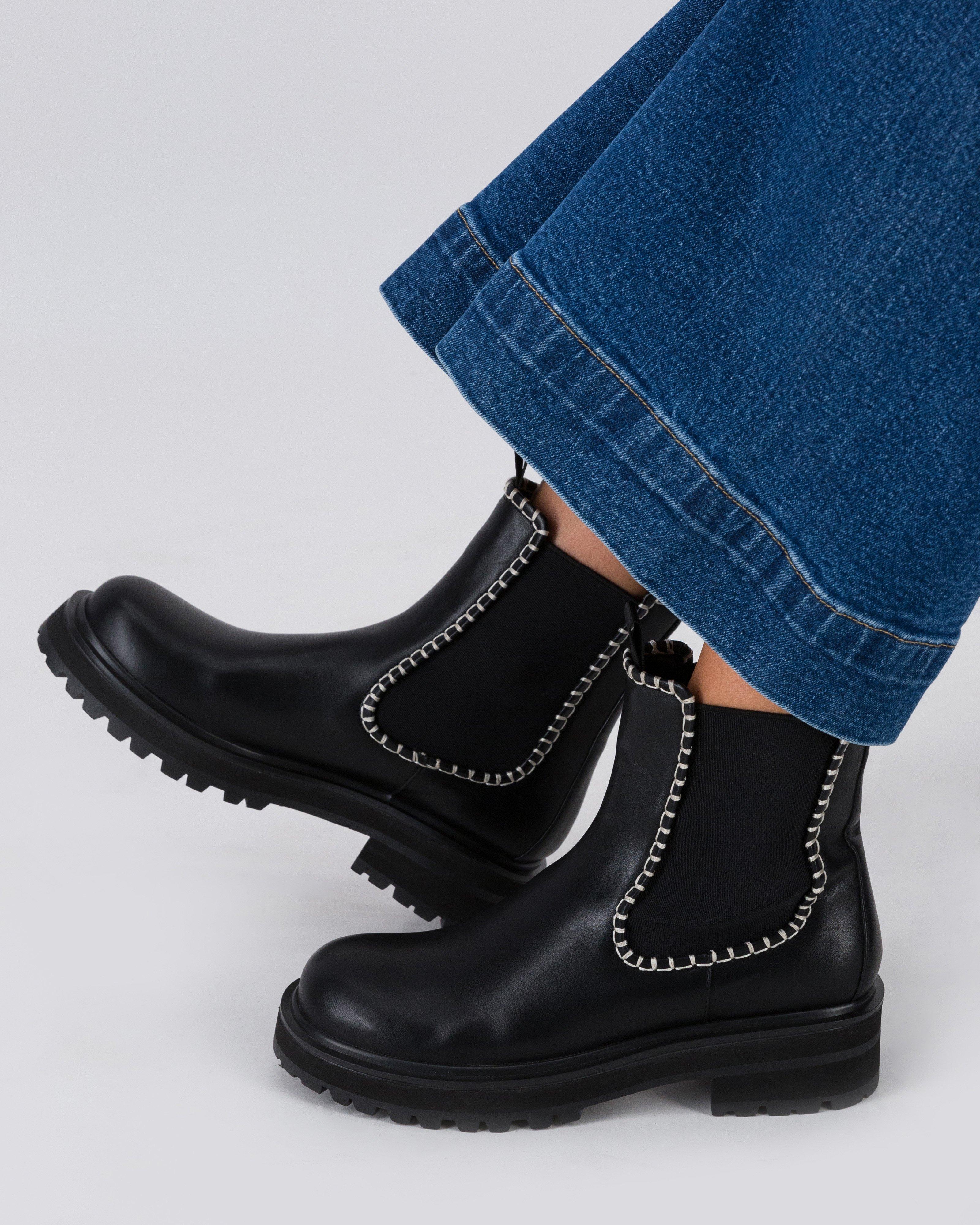 Zarah Stitch Detail Chelsea Boot -  Black