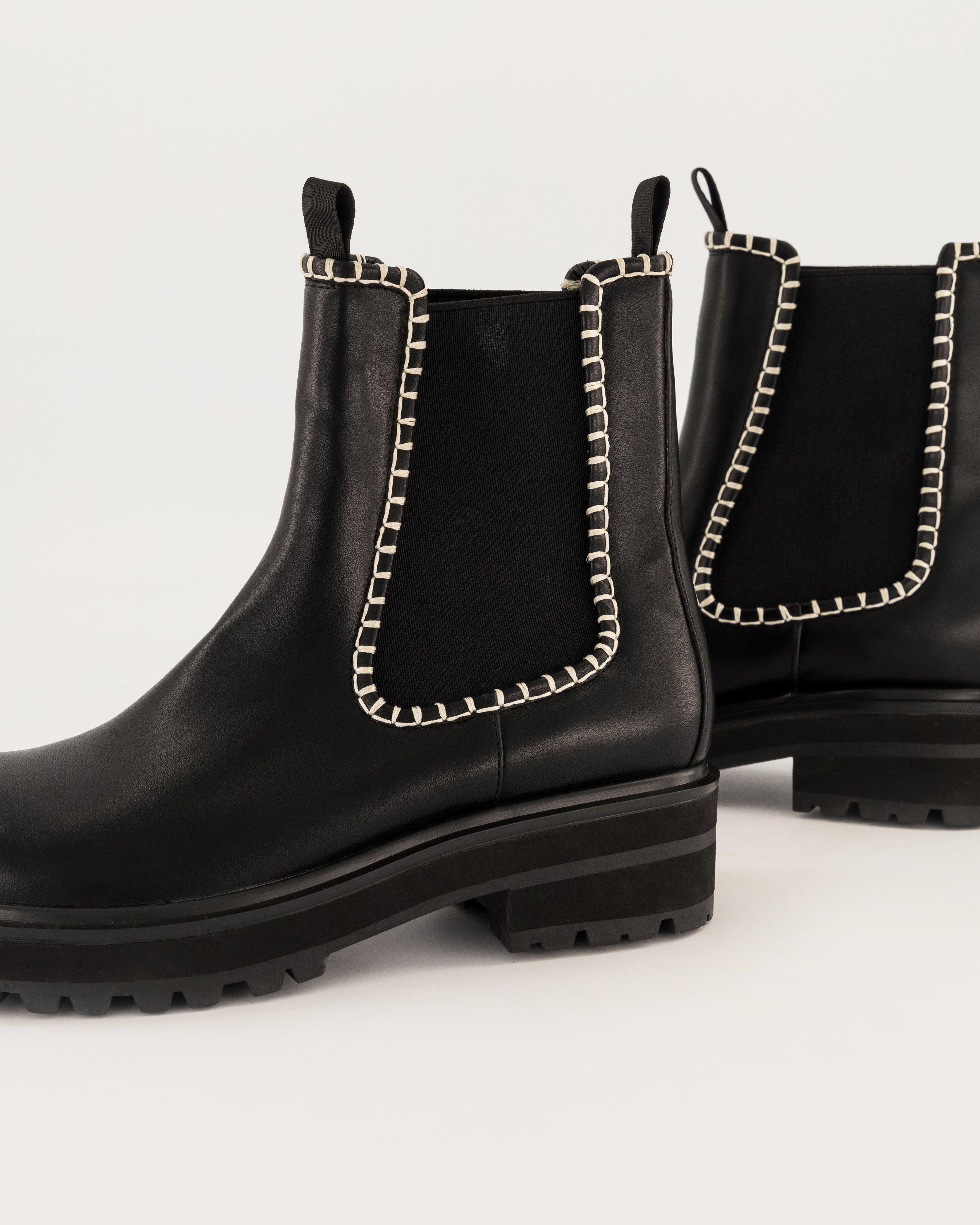 Zarah Stitch Detail Chelsea Boot -  Black