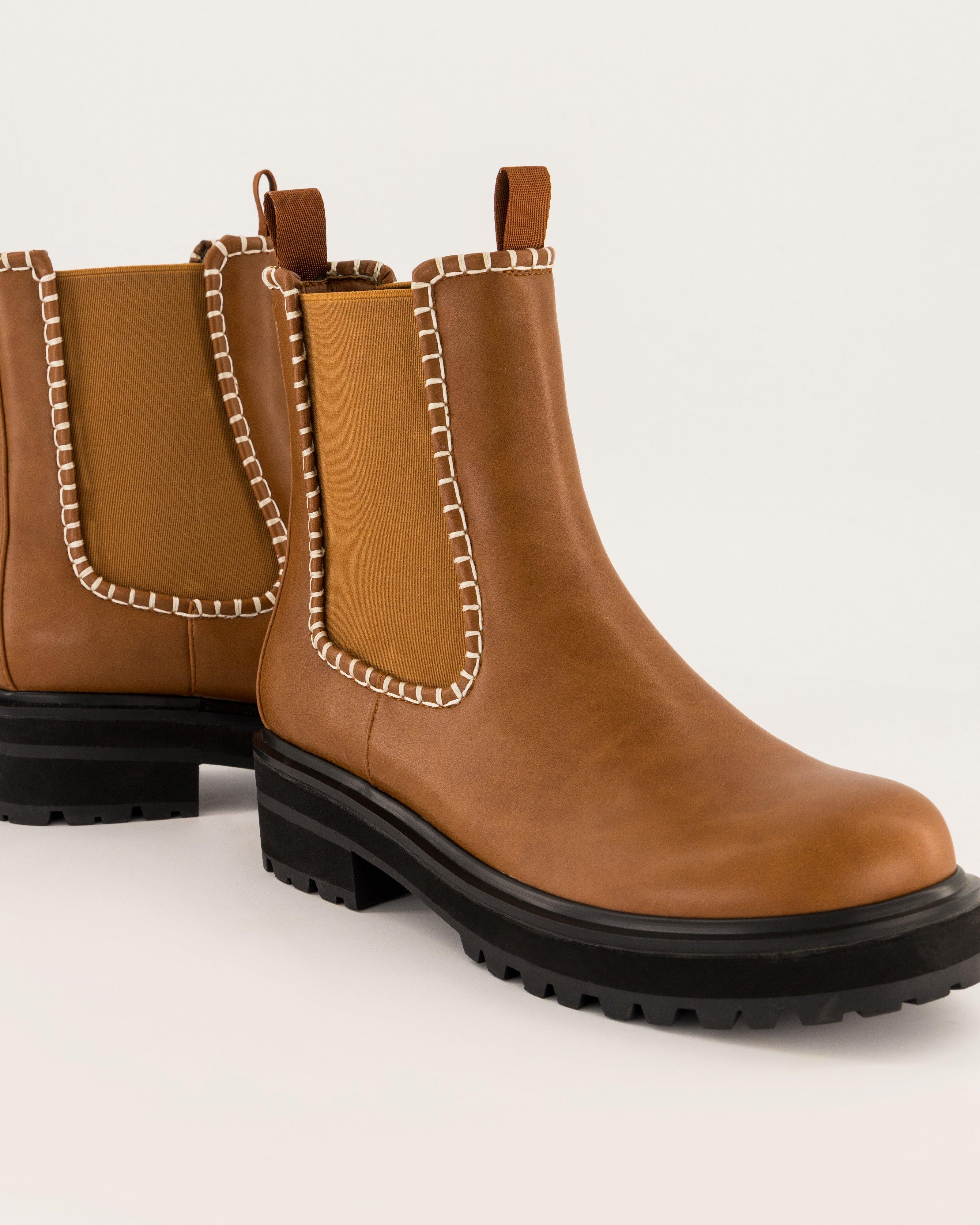 Zarah Stitch Detail Chelsea Boots -  Tan