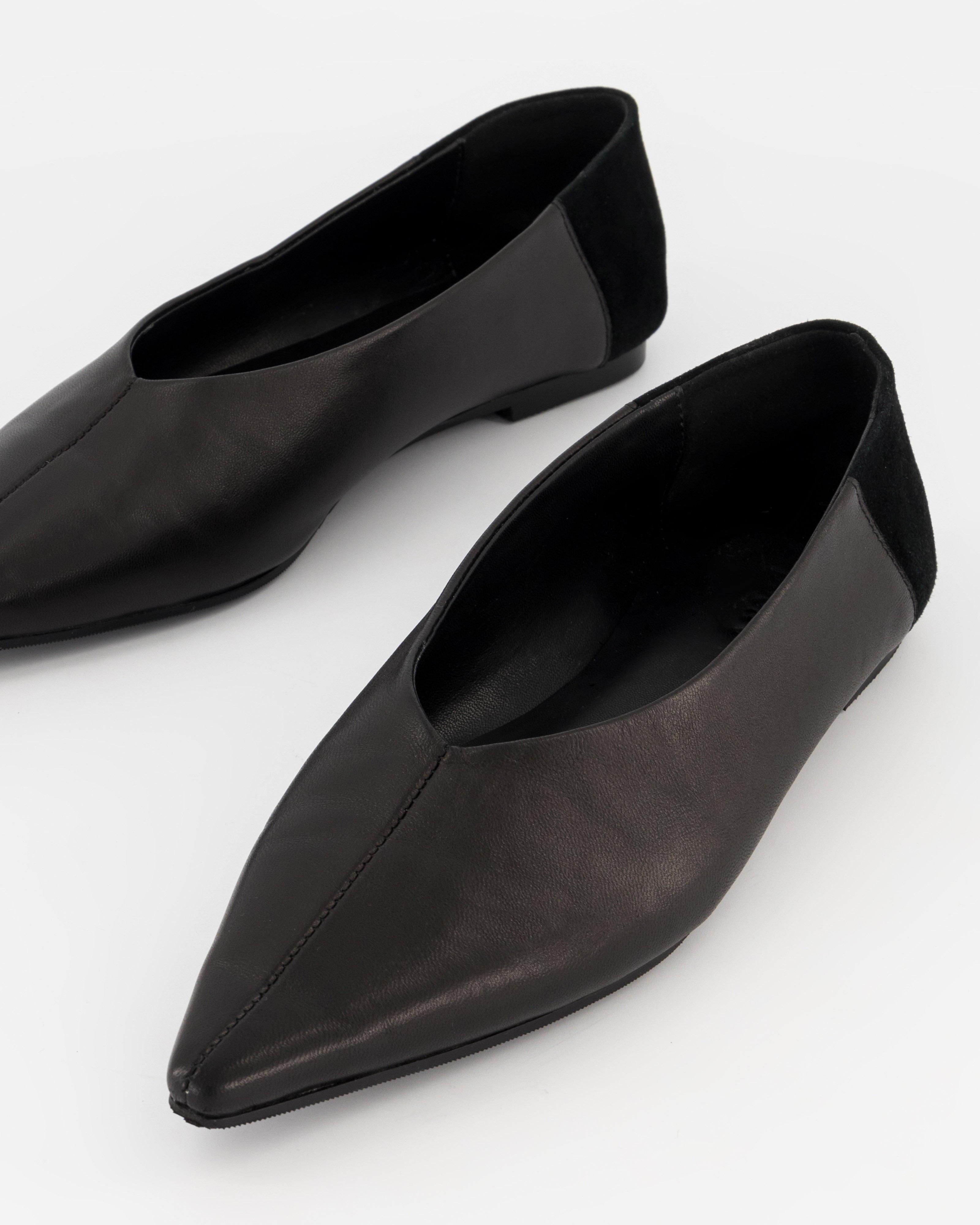 Natasha Pointed Pump -  Black