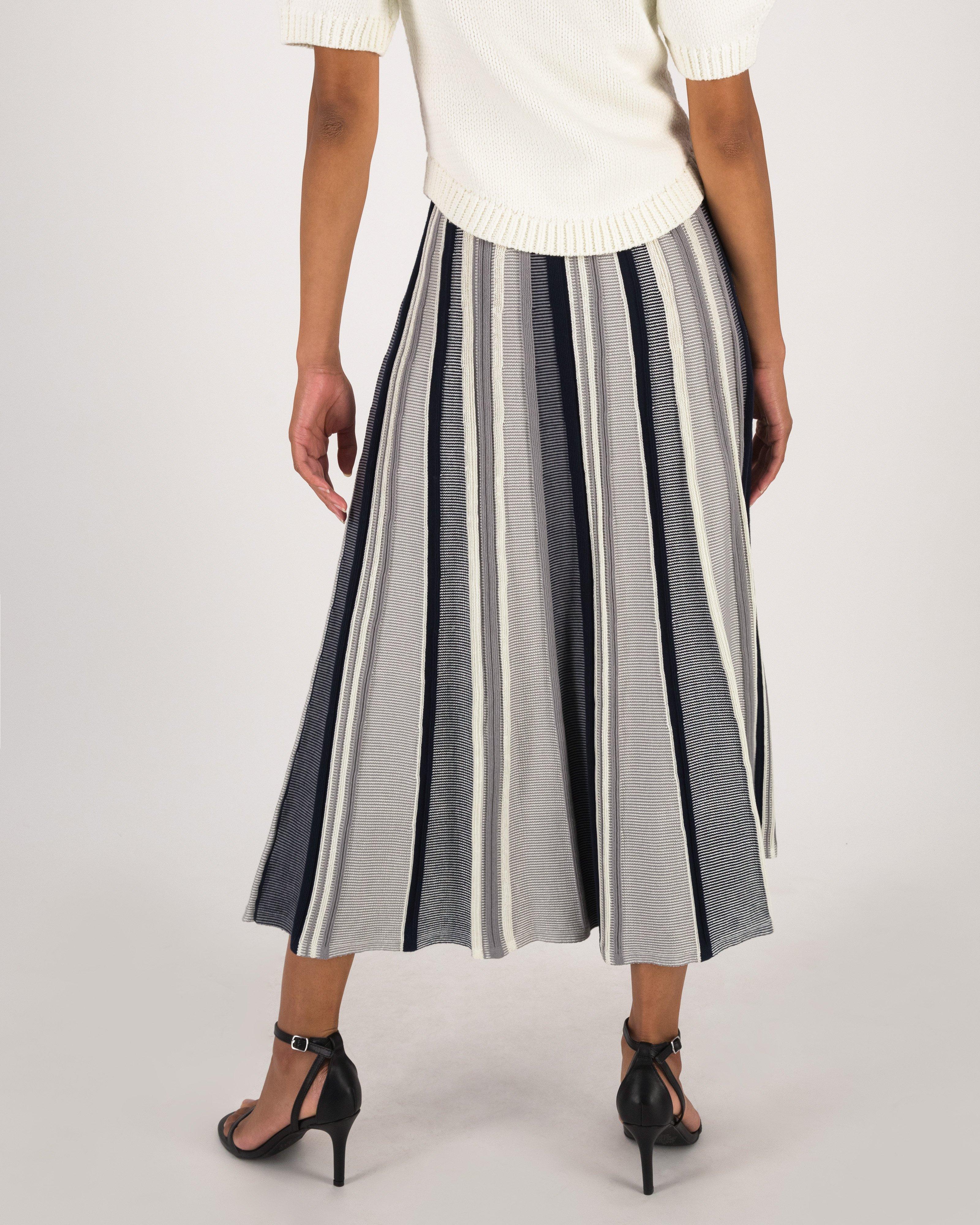 Maxine Flared Knitwear Skirt -  Navy
