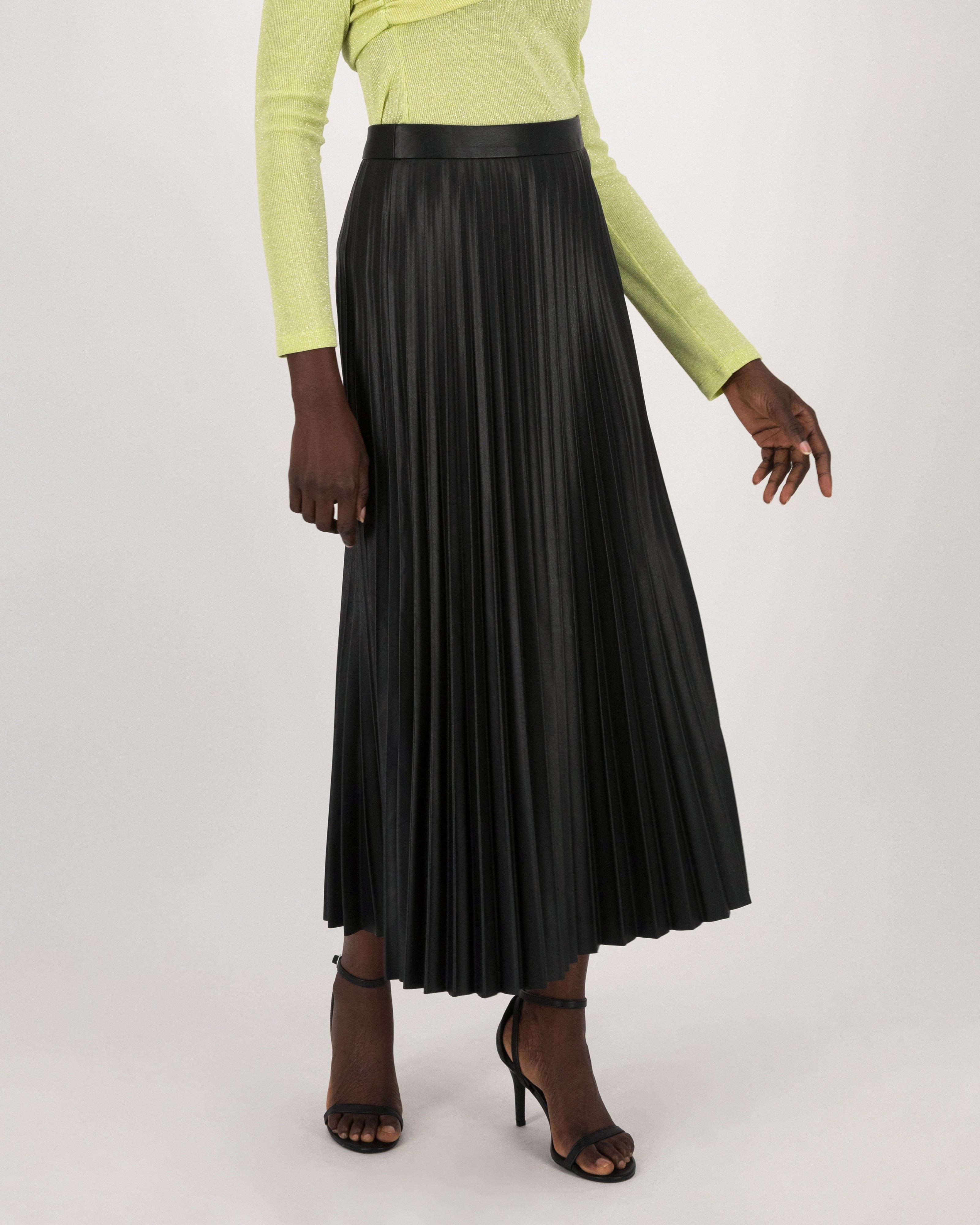 Senzy Pleated Skirt -  Black