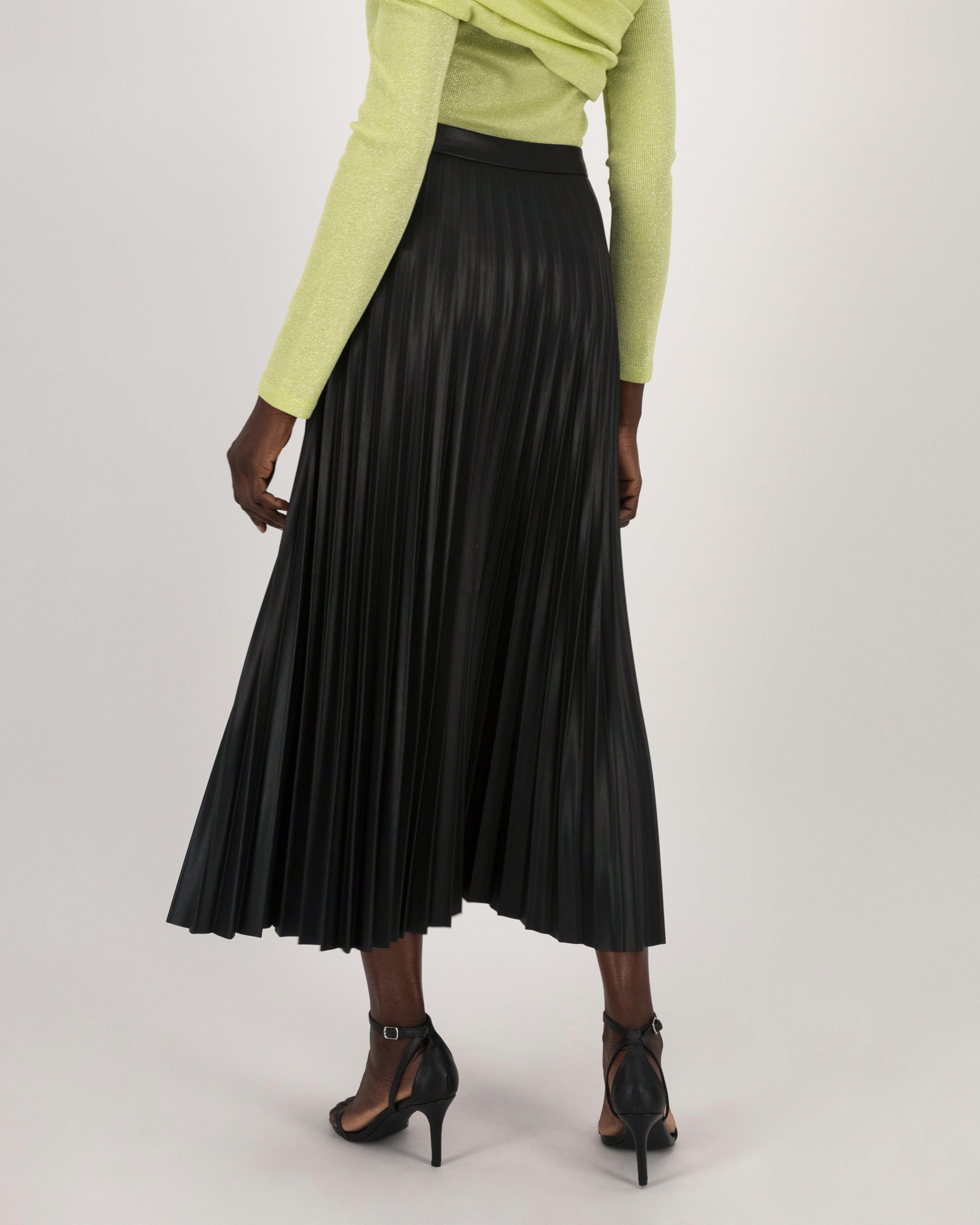 Senzy Pleated Skirt -  Black