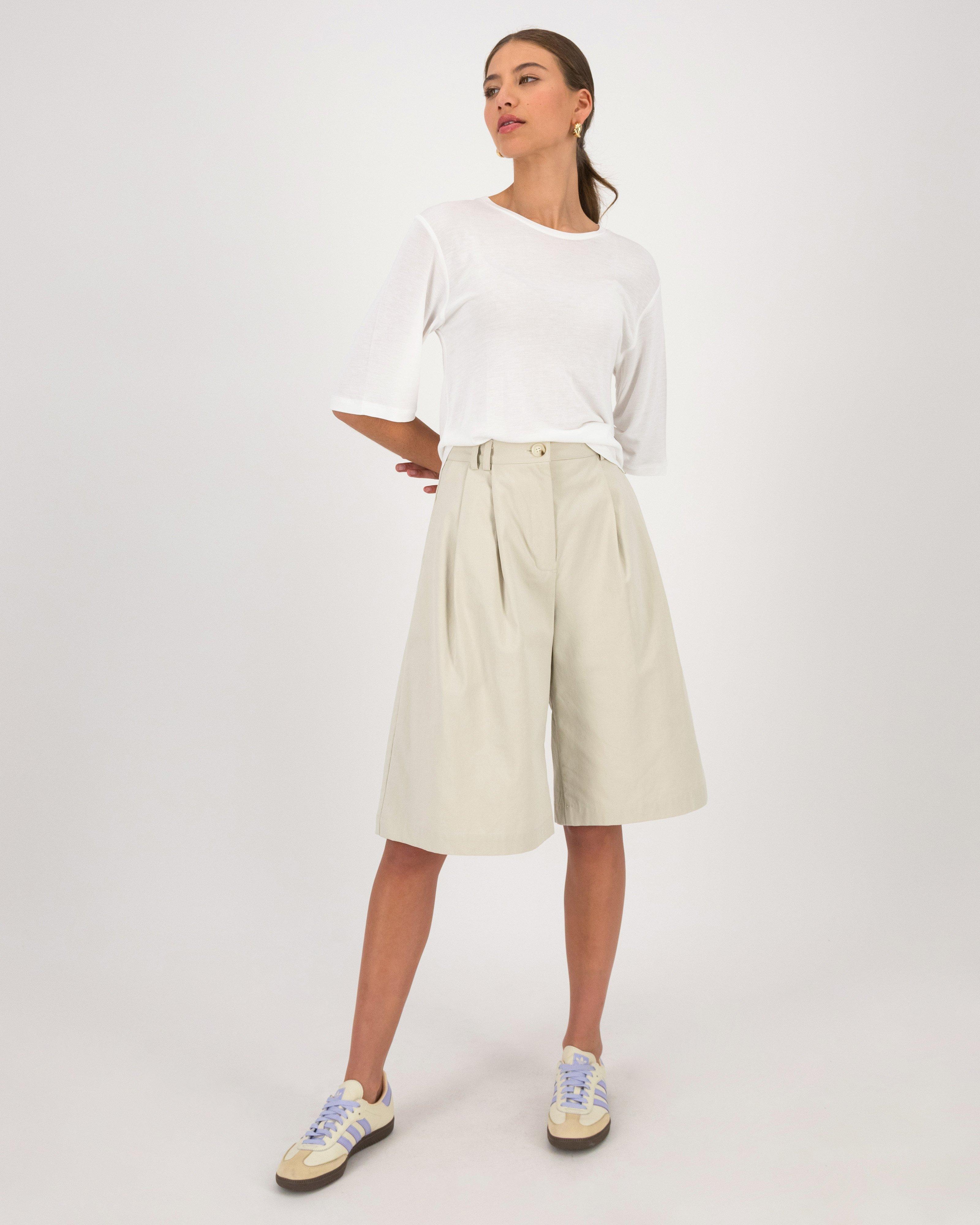 Jenna Bermuda Shorts -  Light Khaki