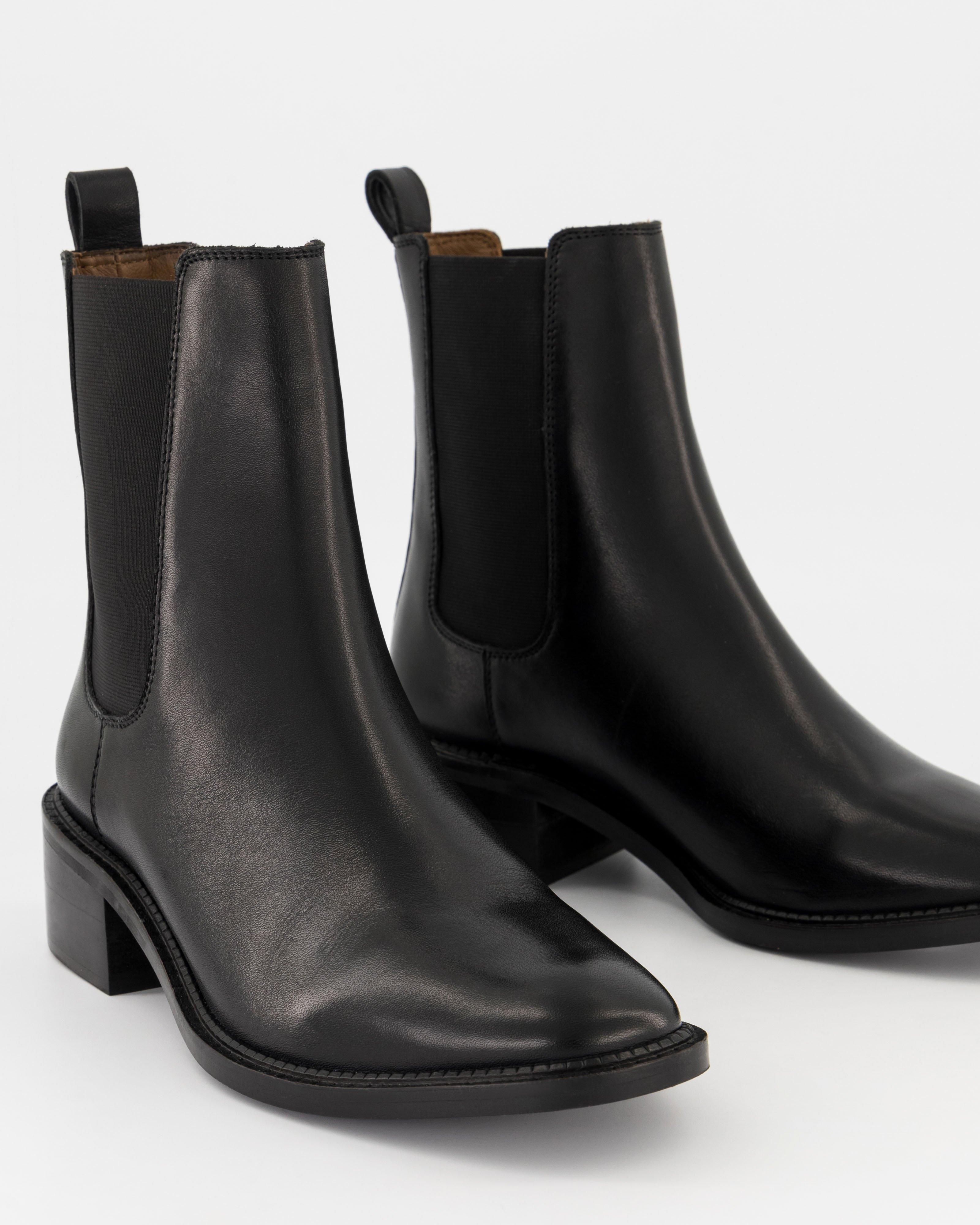 Bella Classic Leather Chelsea Boots -  Black