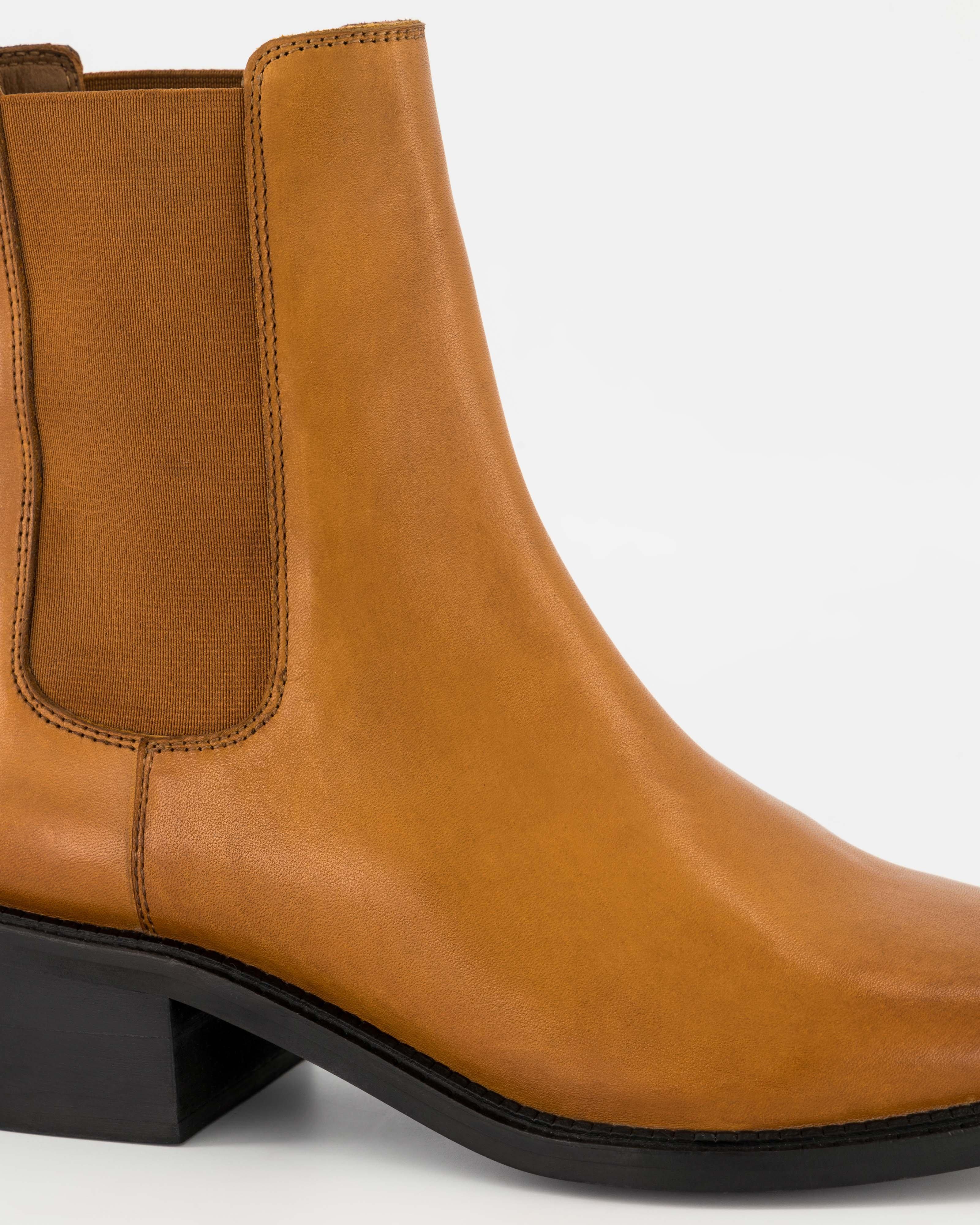 Bella Classic Leather Chelsea Boots -  Tan