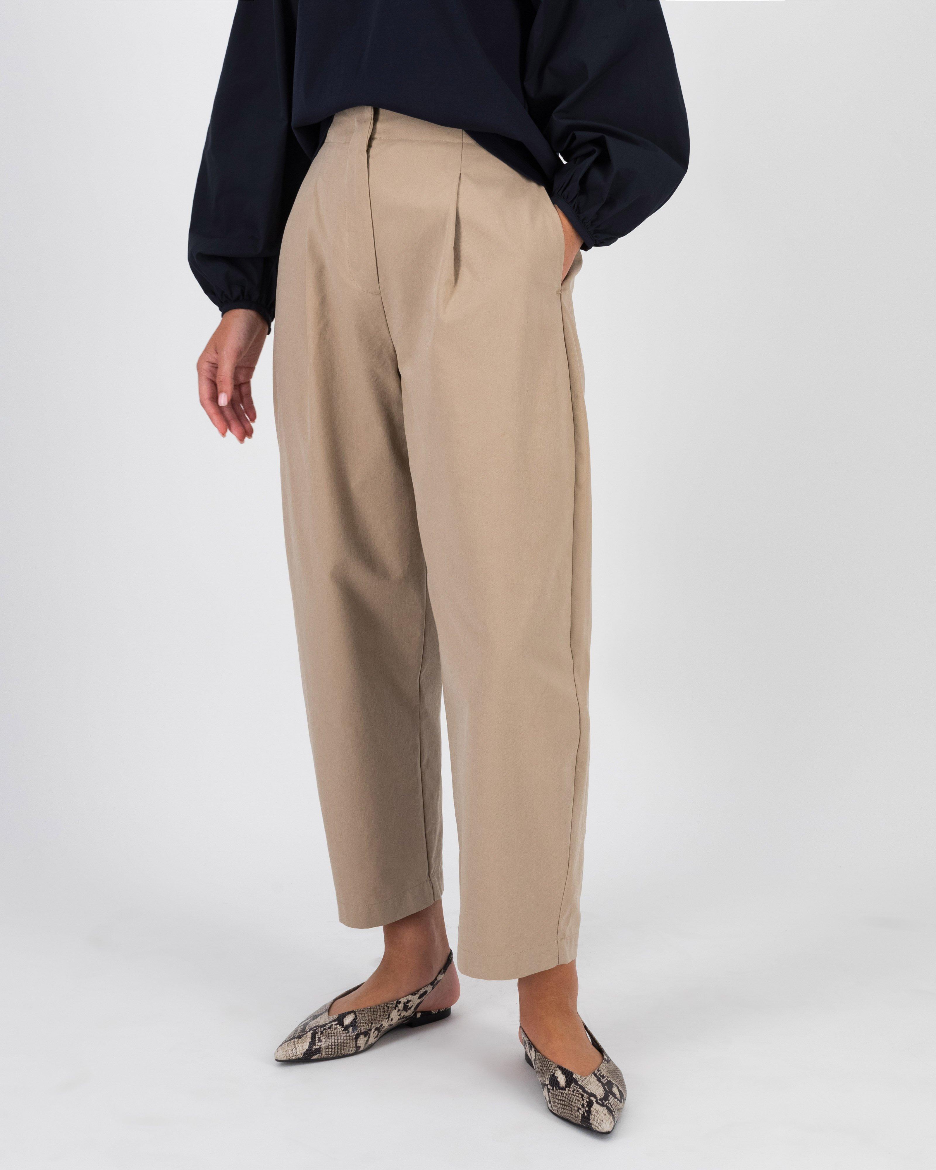 Jayla Carrot Leg Pant -  Khaki